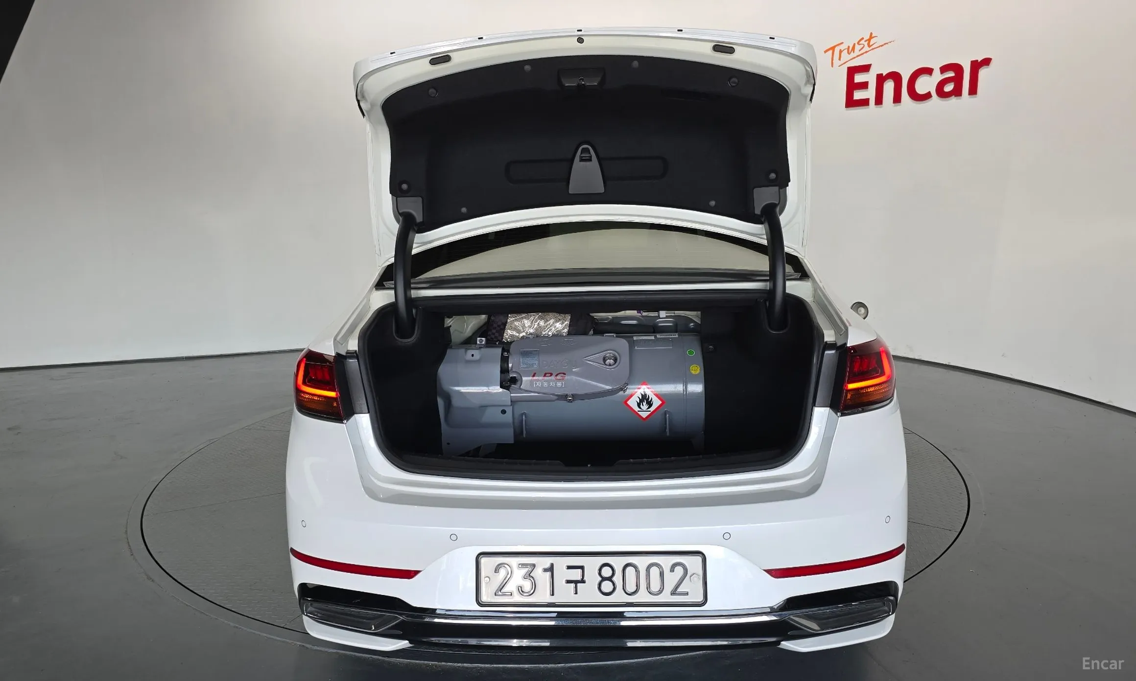 Kia K7 Premier превью 20
