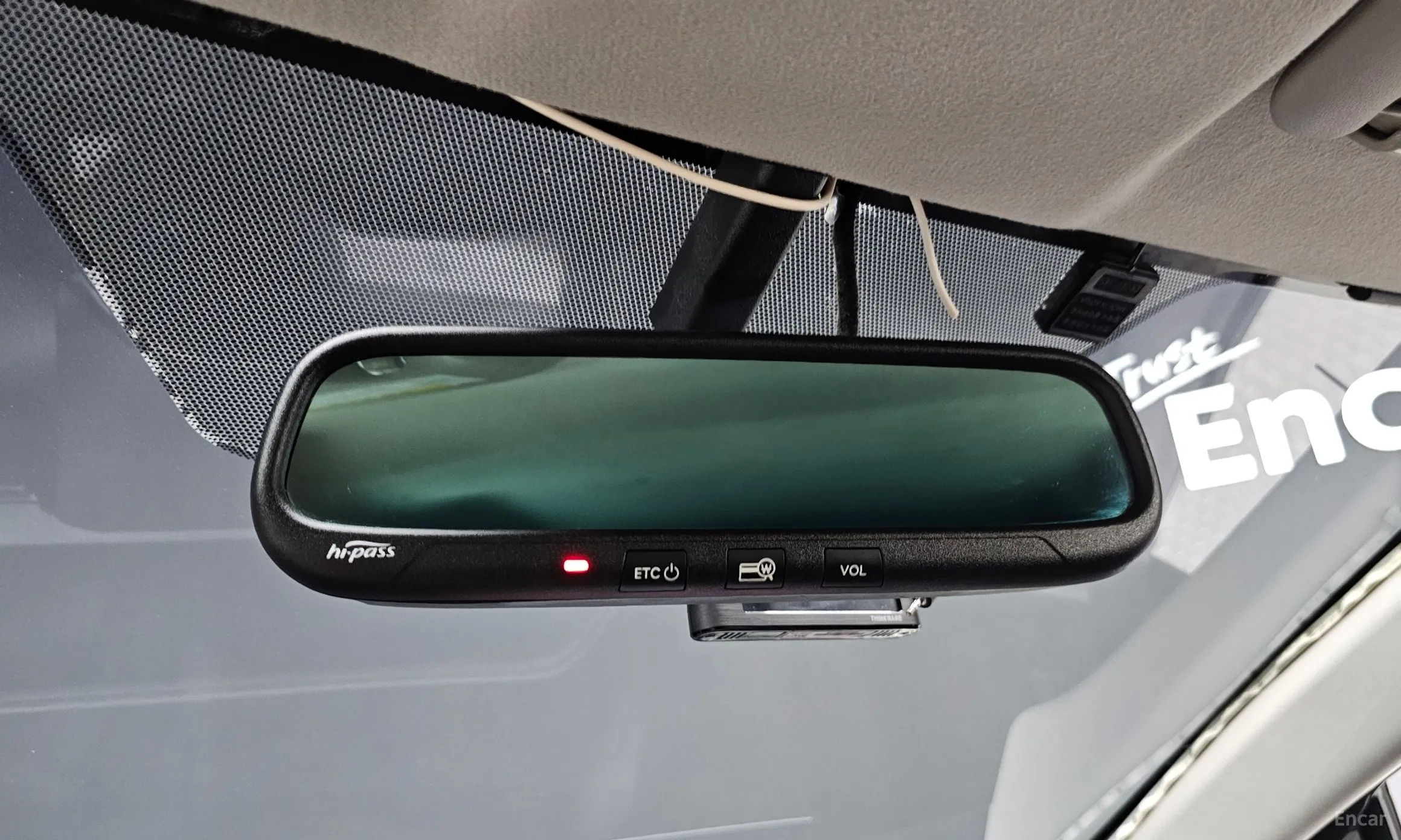 Toyota Prius C превью 19