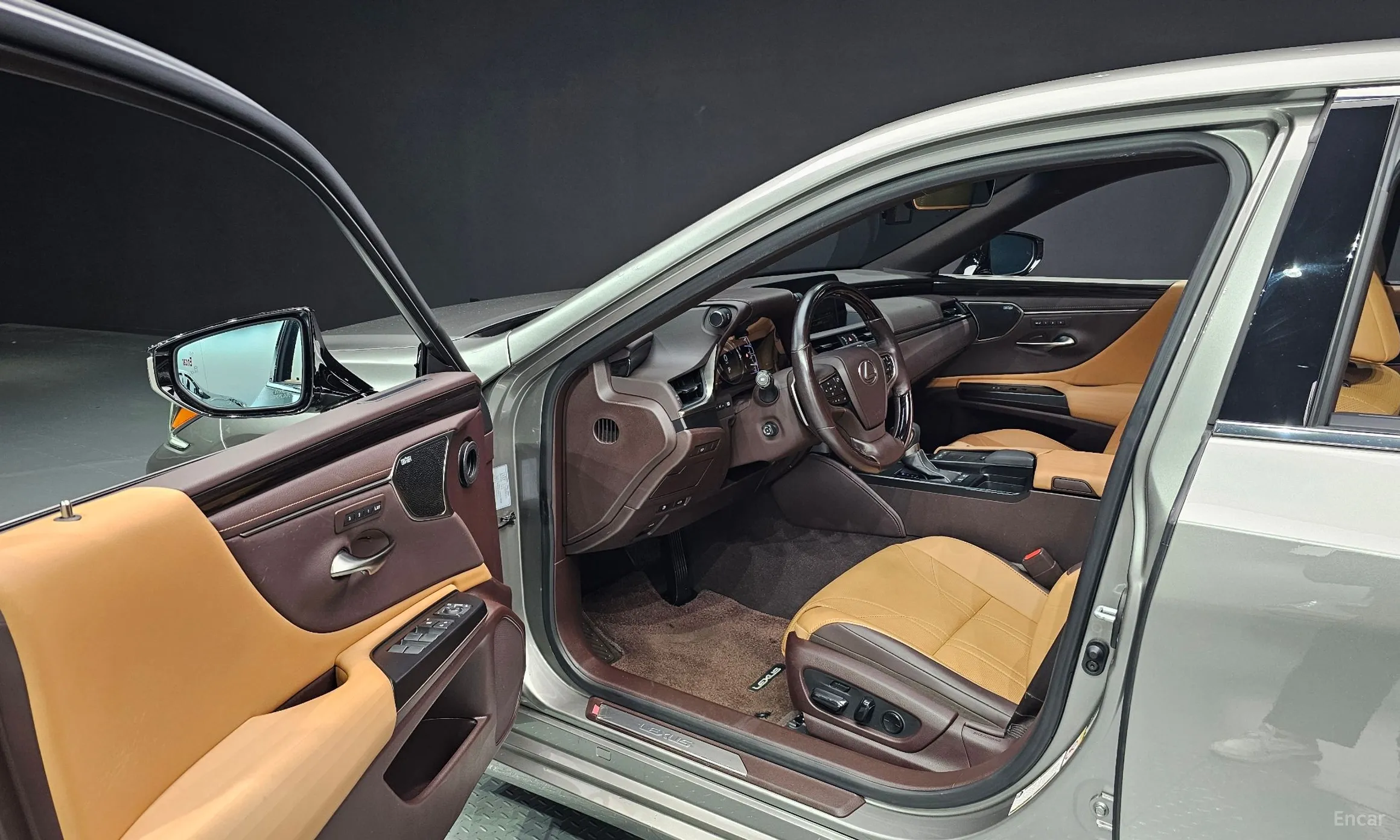 Lexus ES300h 7th Generation превью 11