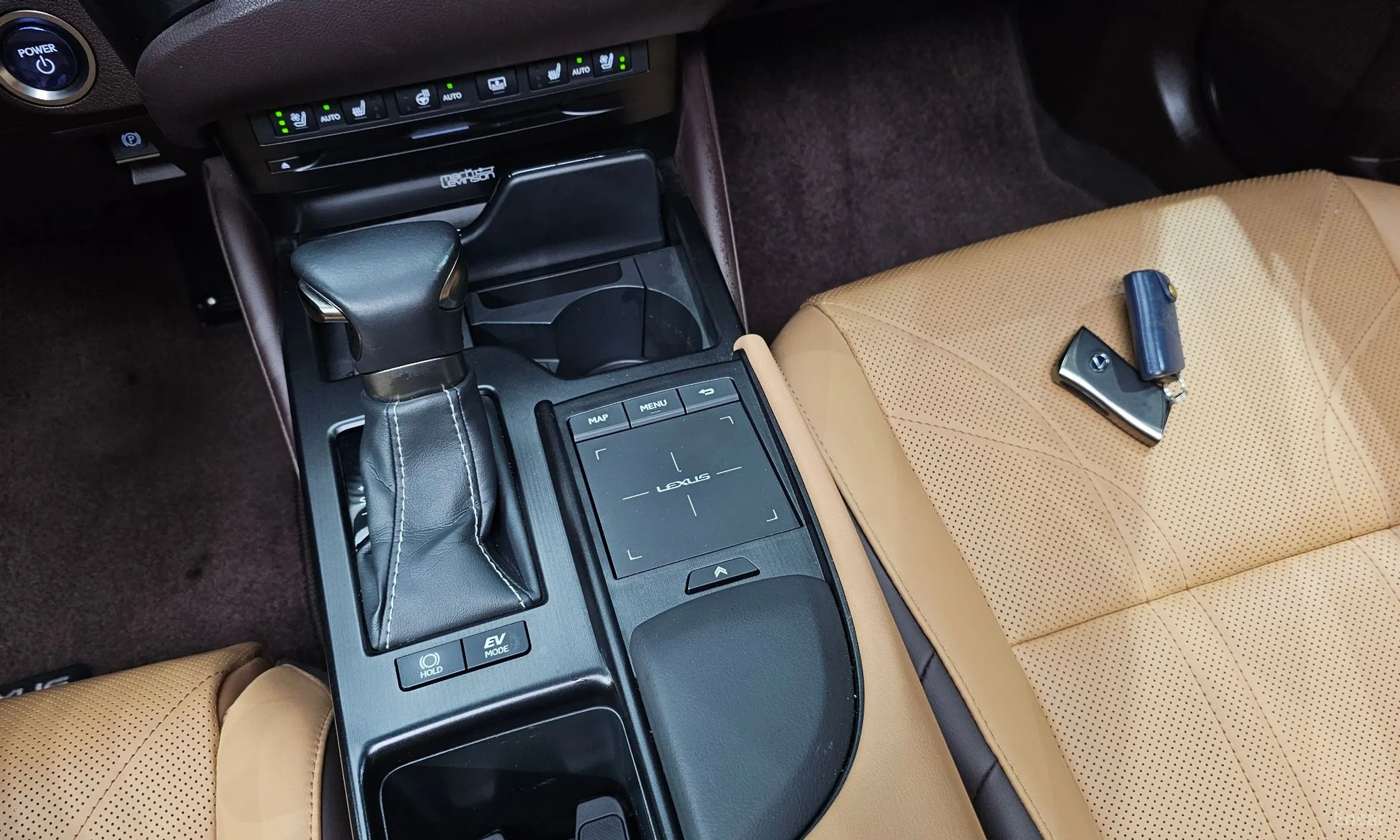 Lexus ES300h 7th Generation превью 9