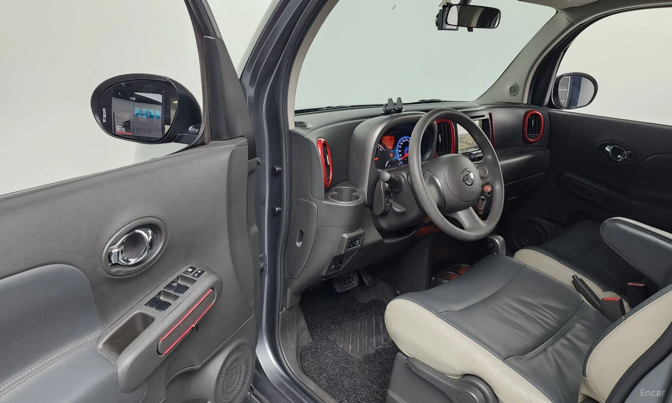 Nissan Cube превью 10
