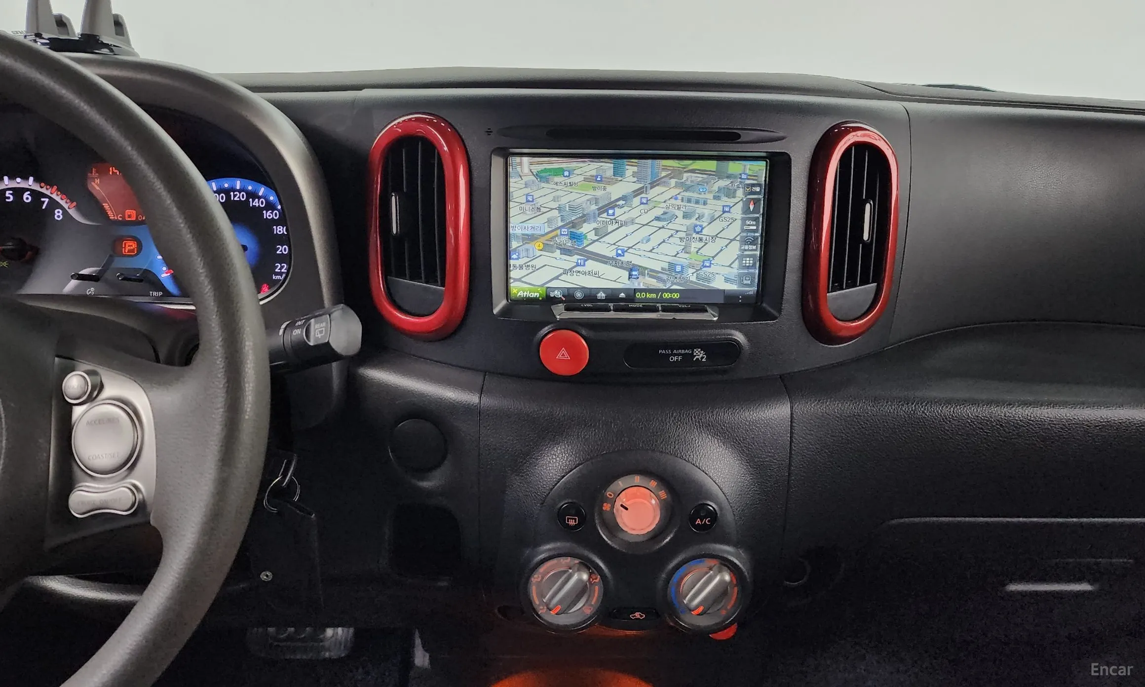 Nissan Cube превью 14