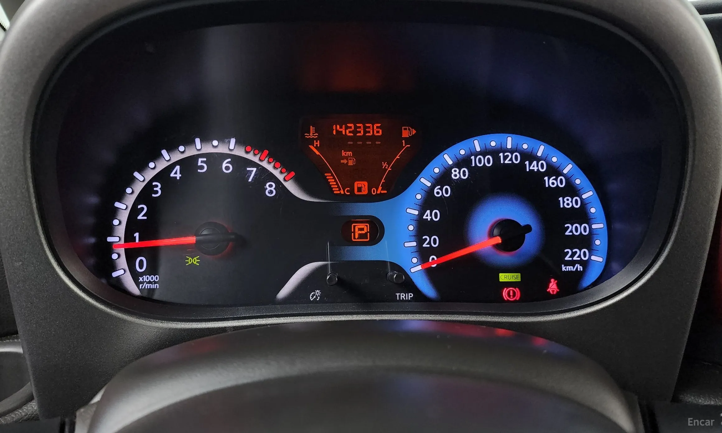 Nissan Cube превью 8