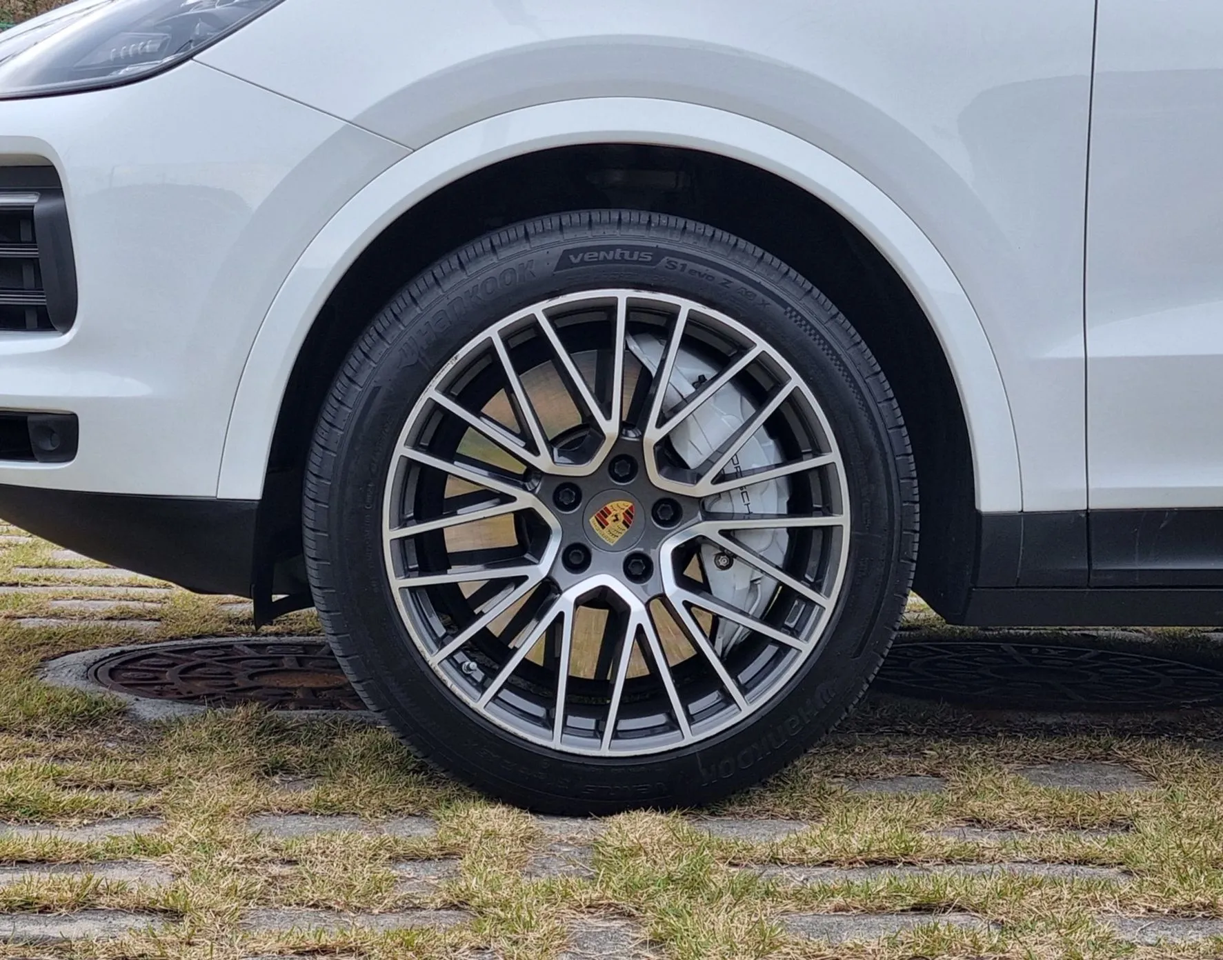 Porsche Cayenne (PO536) превью 10