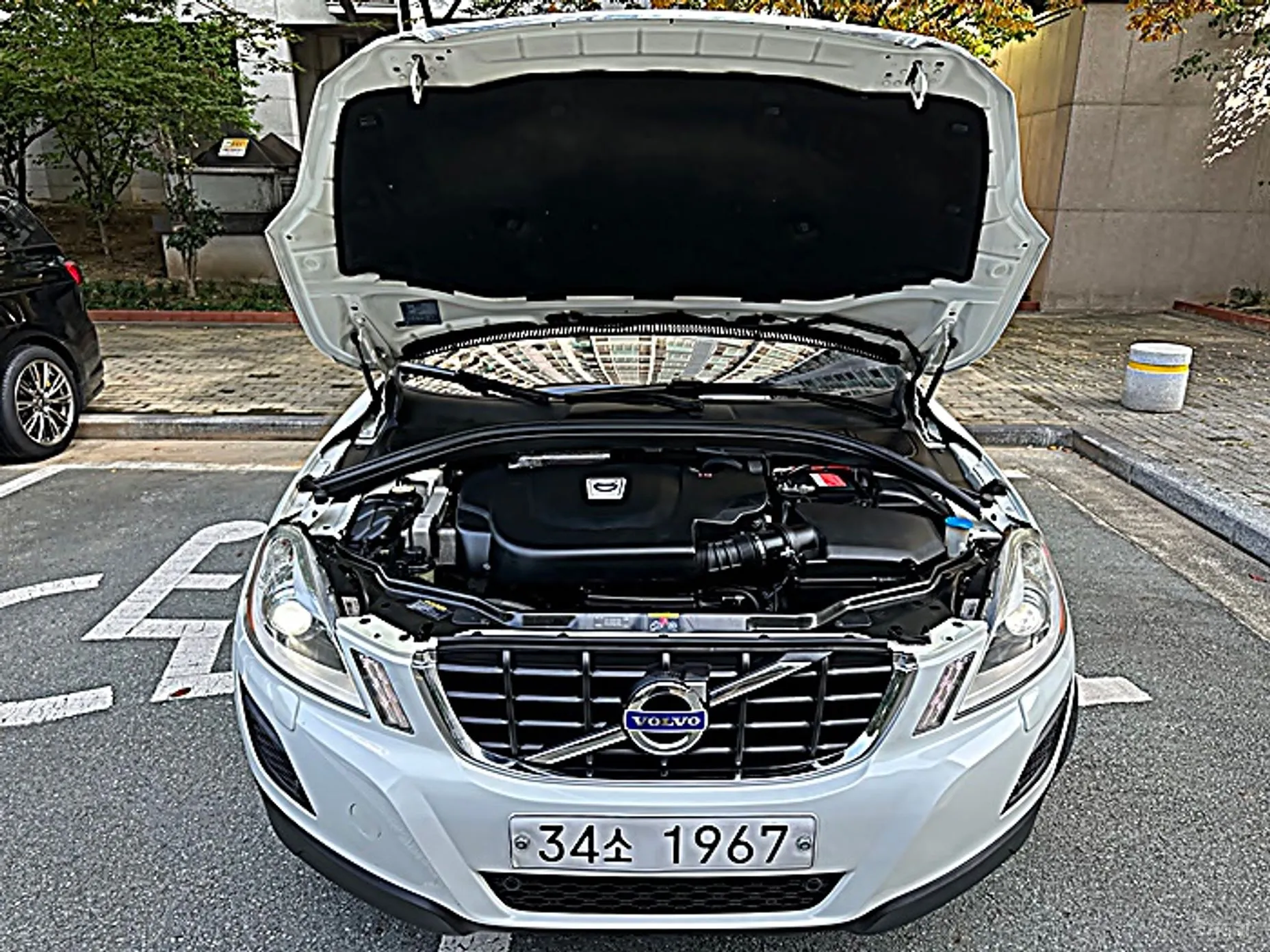 Volvo XC60 превью 6
