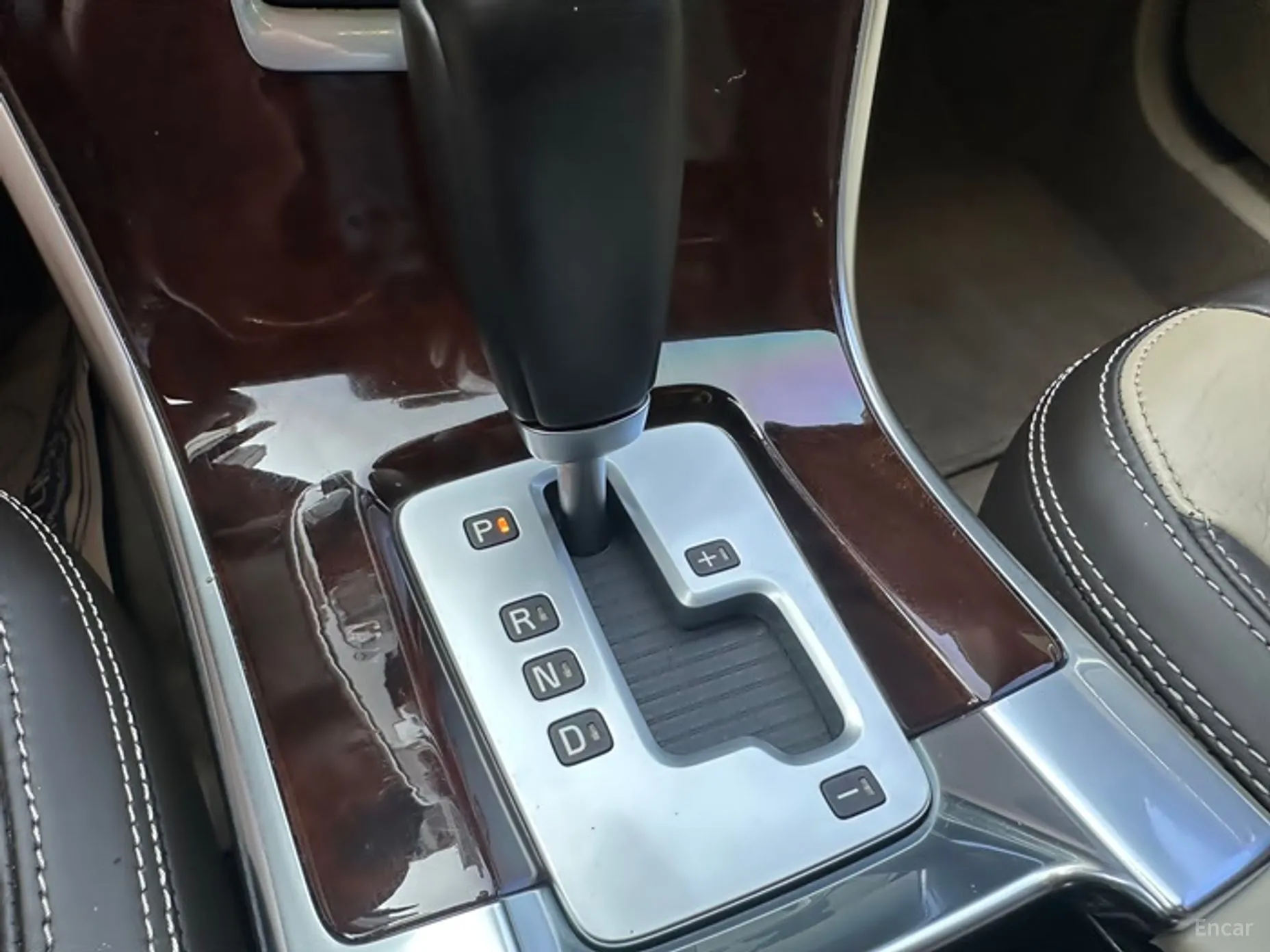Volvo XC60 превью 9