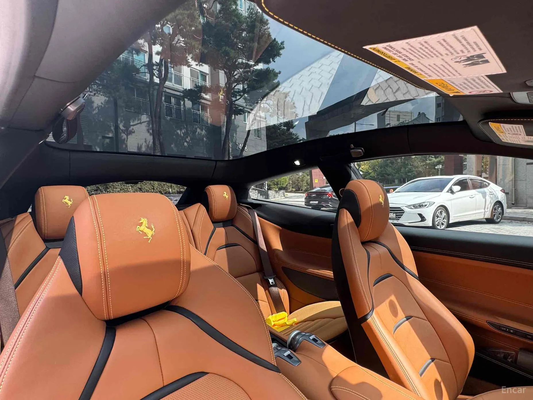 Ferrari GTC4 Rousseau превью 10