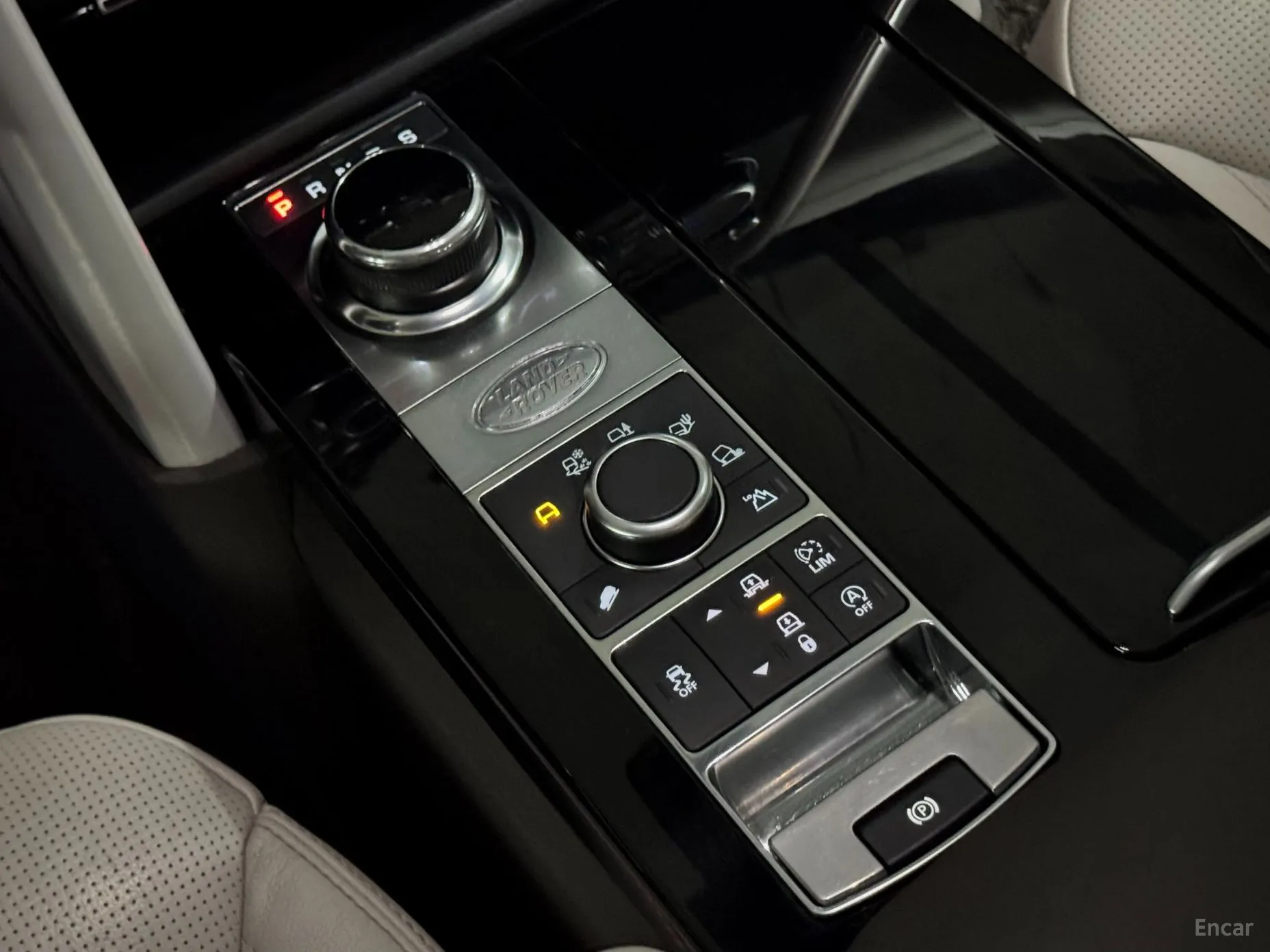 Land Rover Discovery 5 превью 9