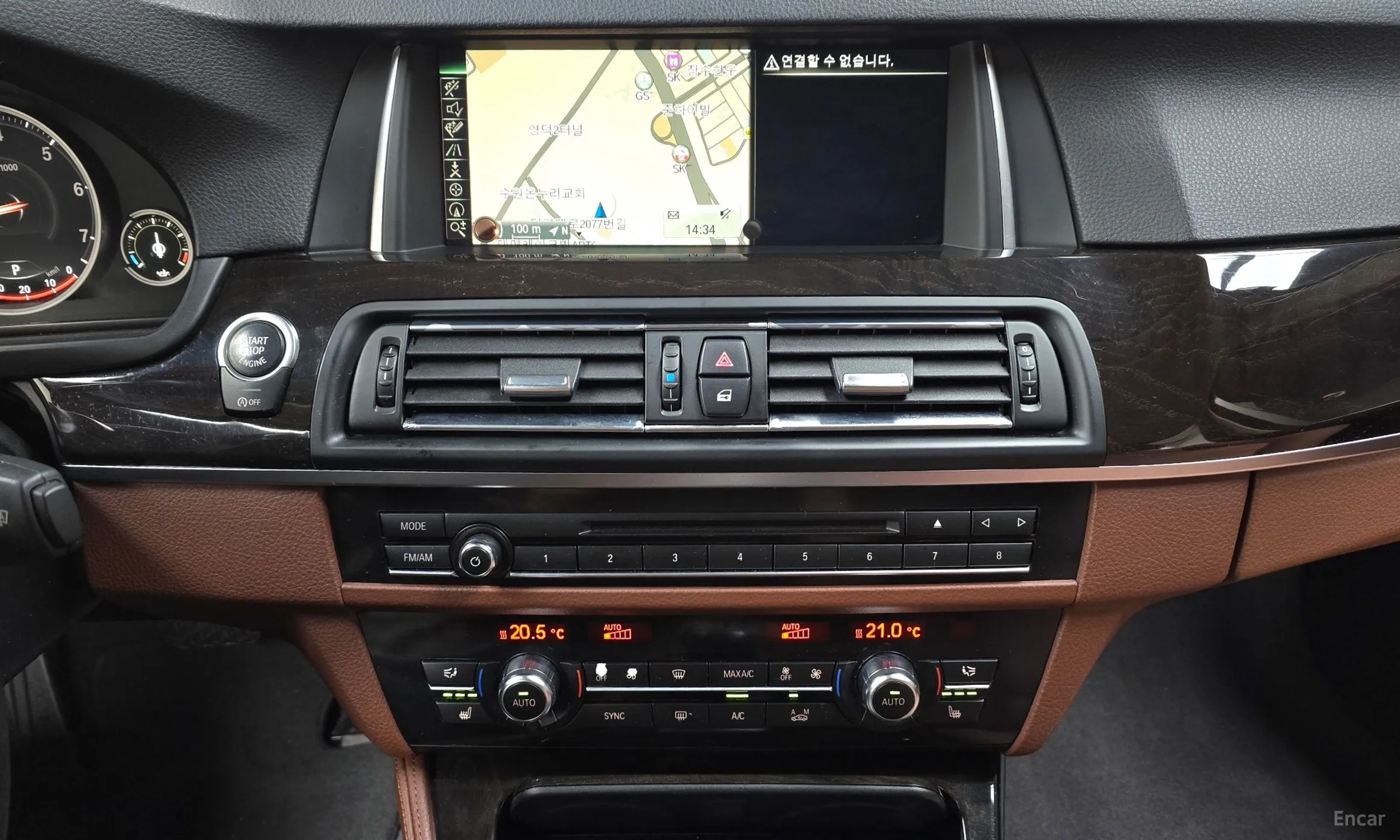 BMW 5 Series (F10) превью 14