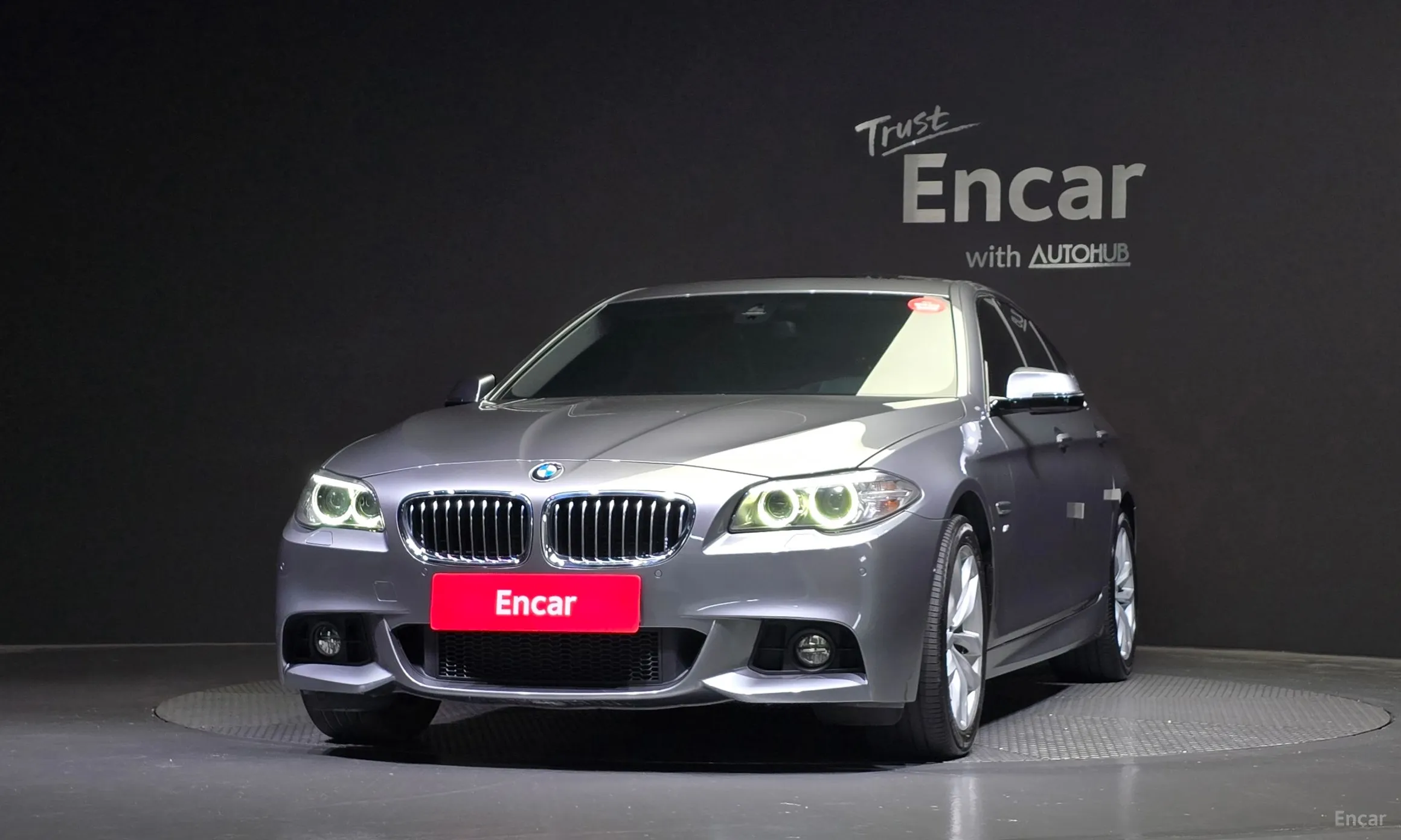 BMW 5 Series (F10) превью 3