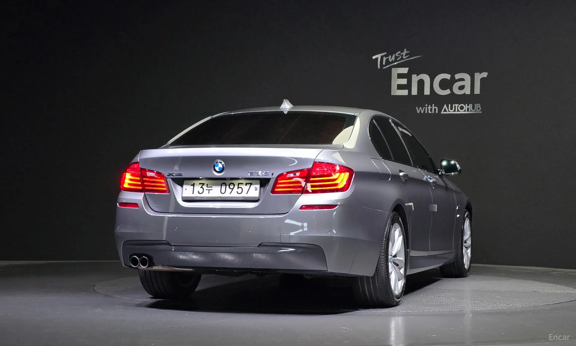 BMW 5 Series (F10) превью 4