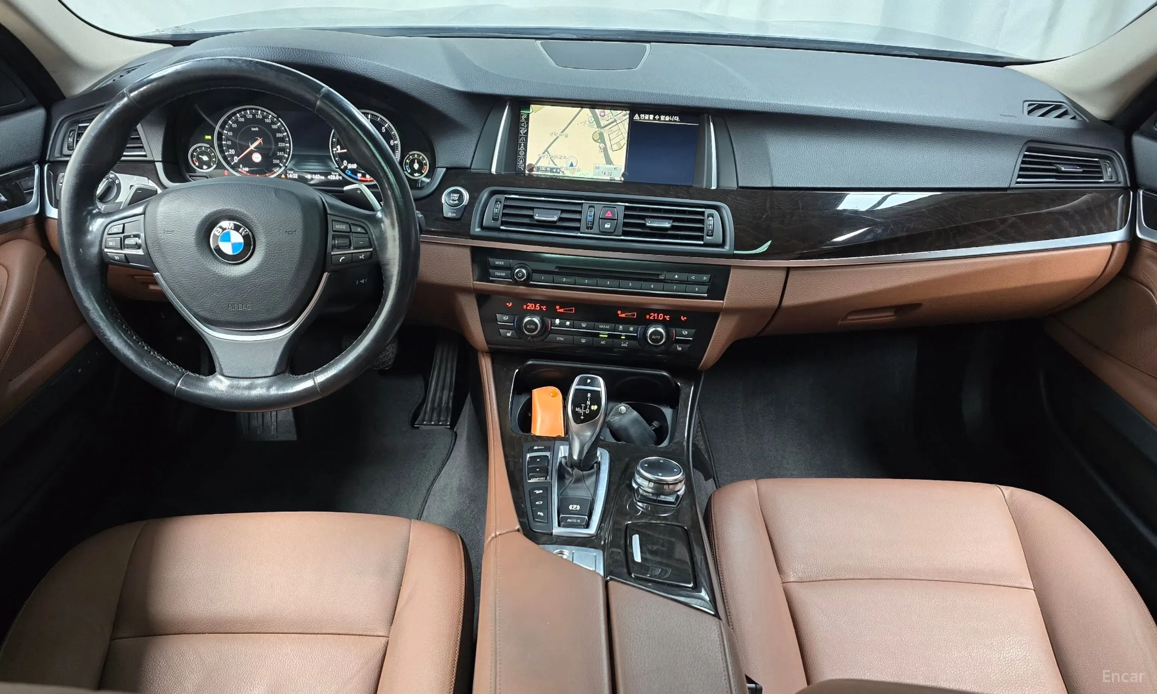 BMW 5 Series (F10) превью 7