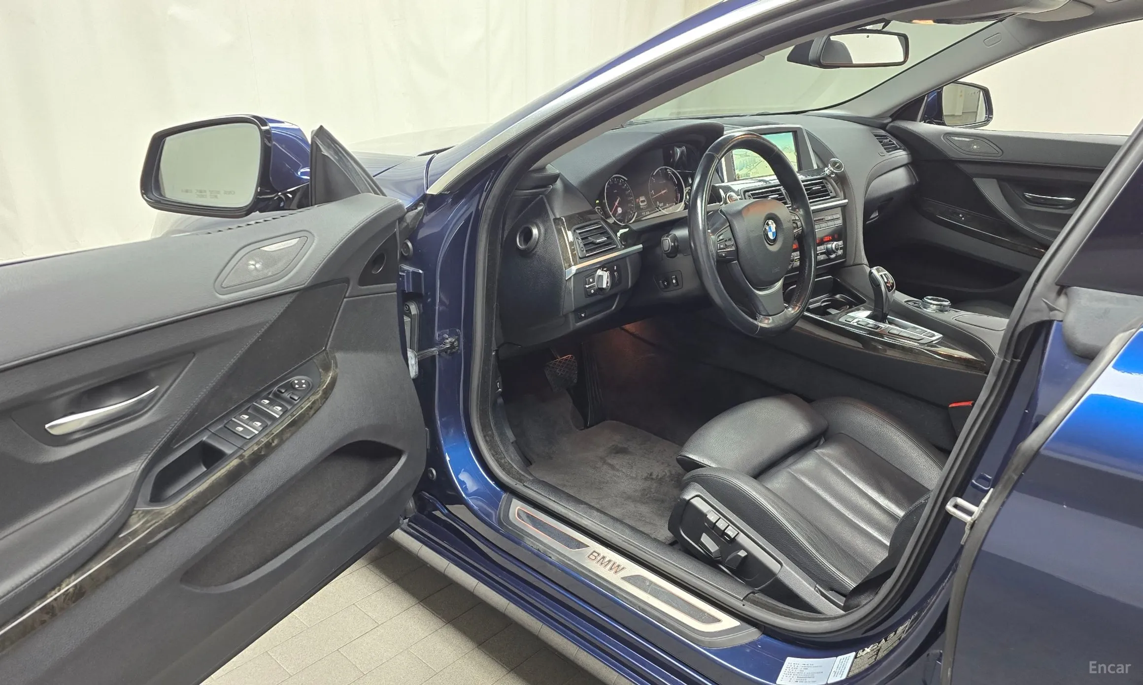 BMW 6 Series (F12) превью 10