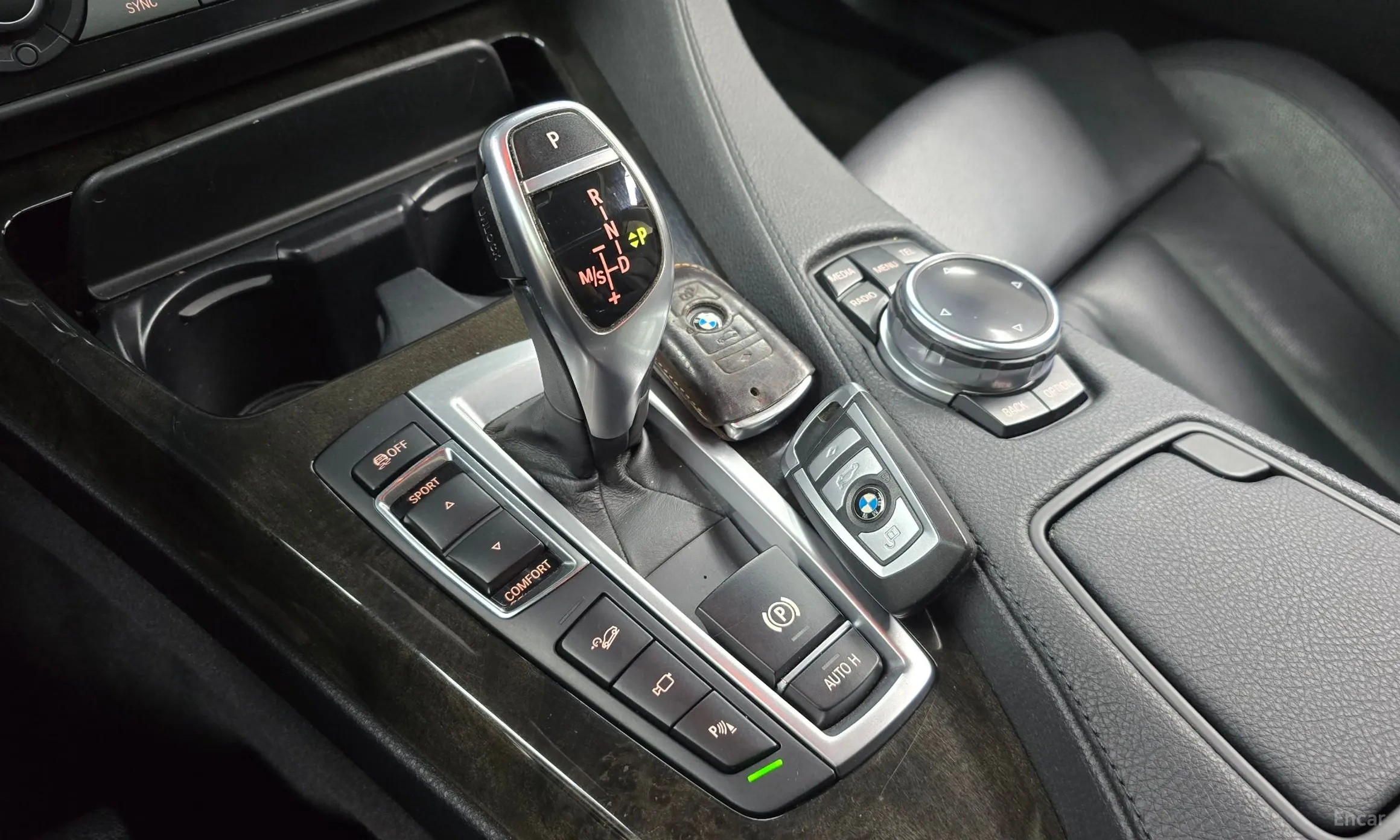 BMW 6 Series (F12) превью 9