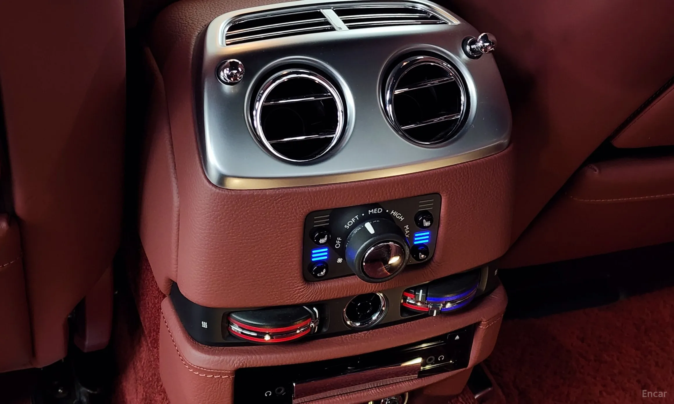 Rolls-Royce Ghost превью 19
