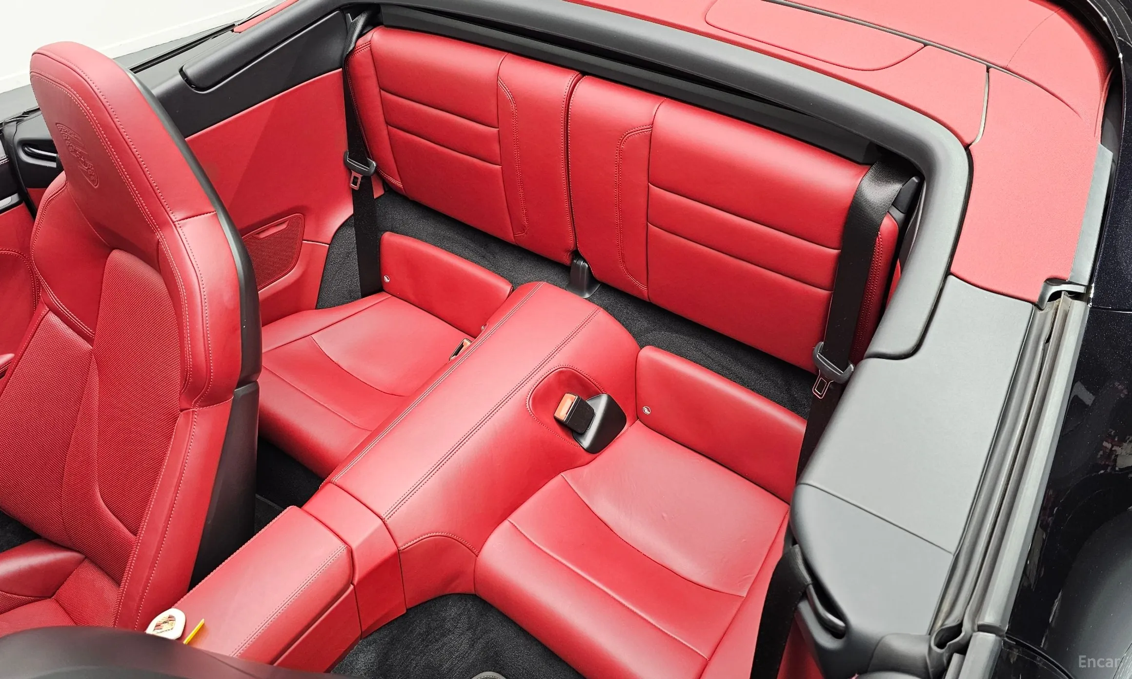 Porsche 911 (992) превью 17