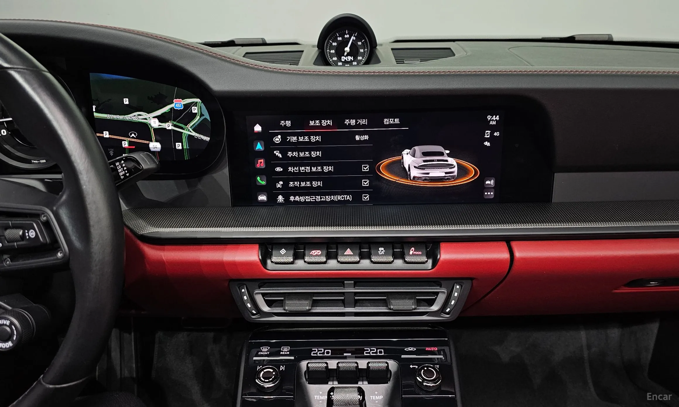 Porsche 911 (992) превью 18