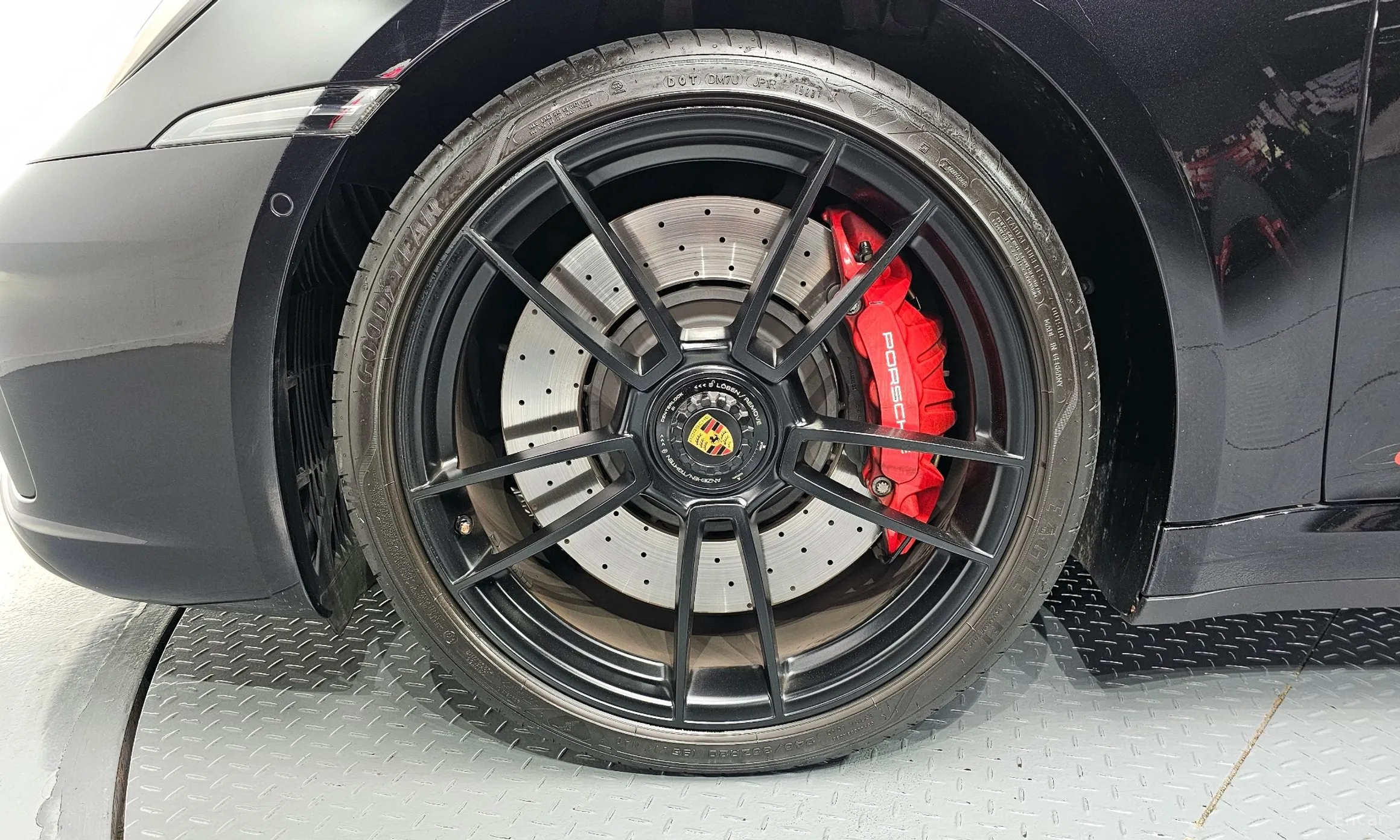 Porsche 911 (992) превью 5