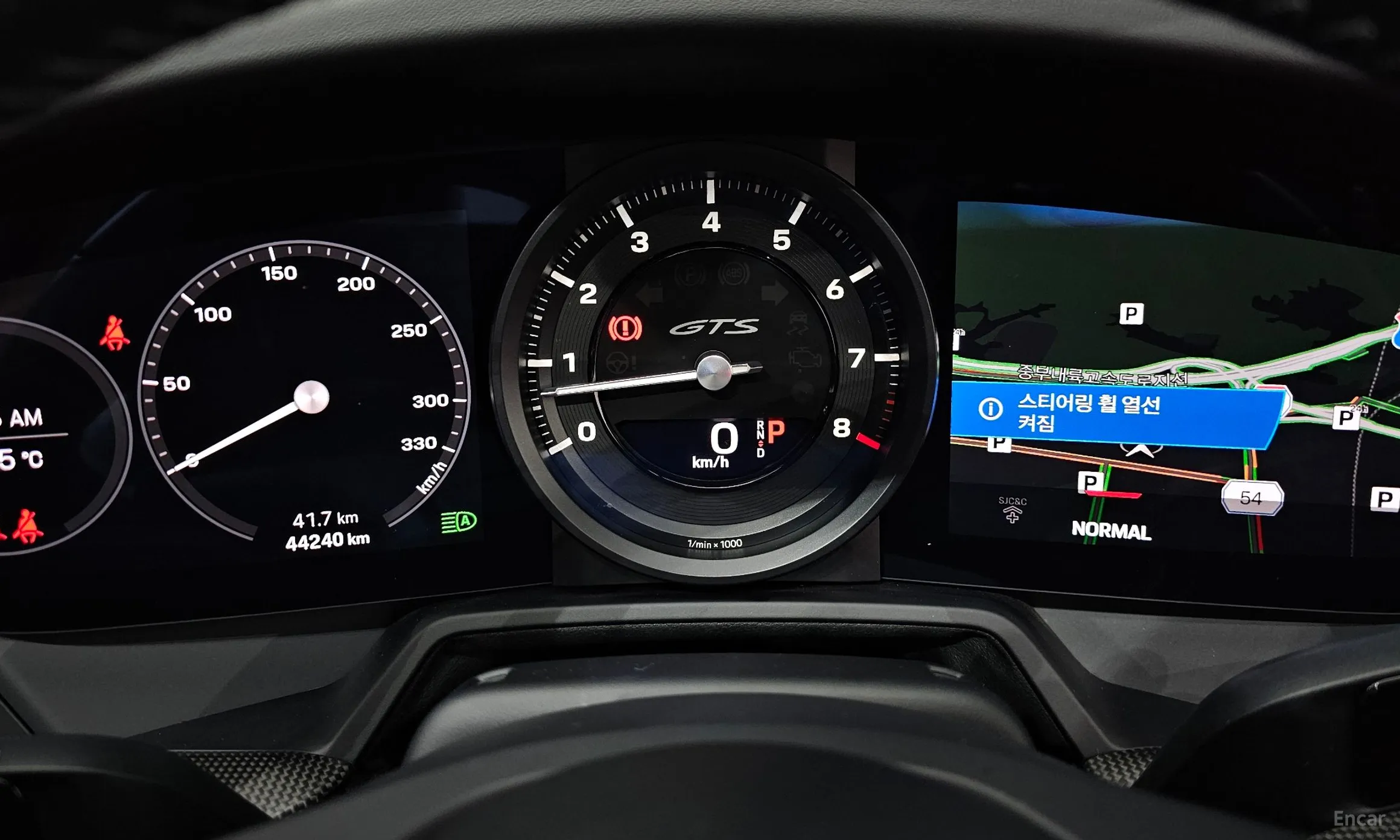 Porsche 911 (992) превью 8