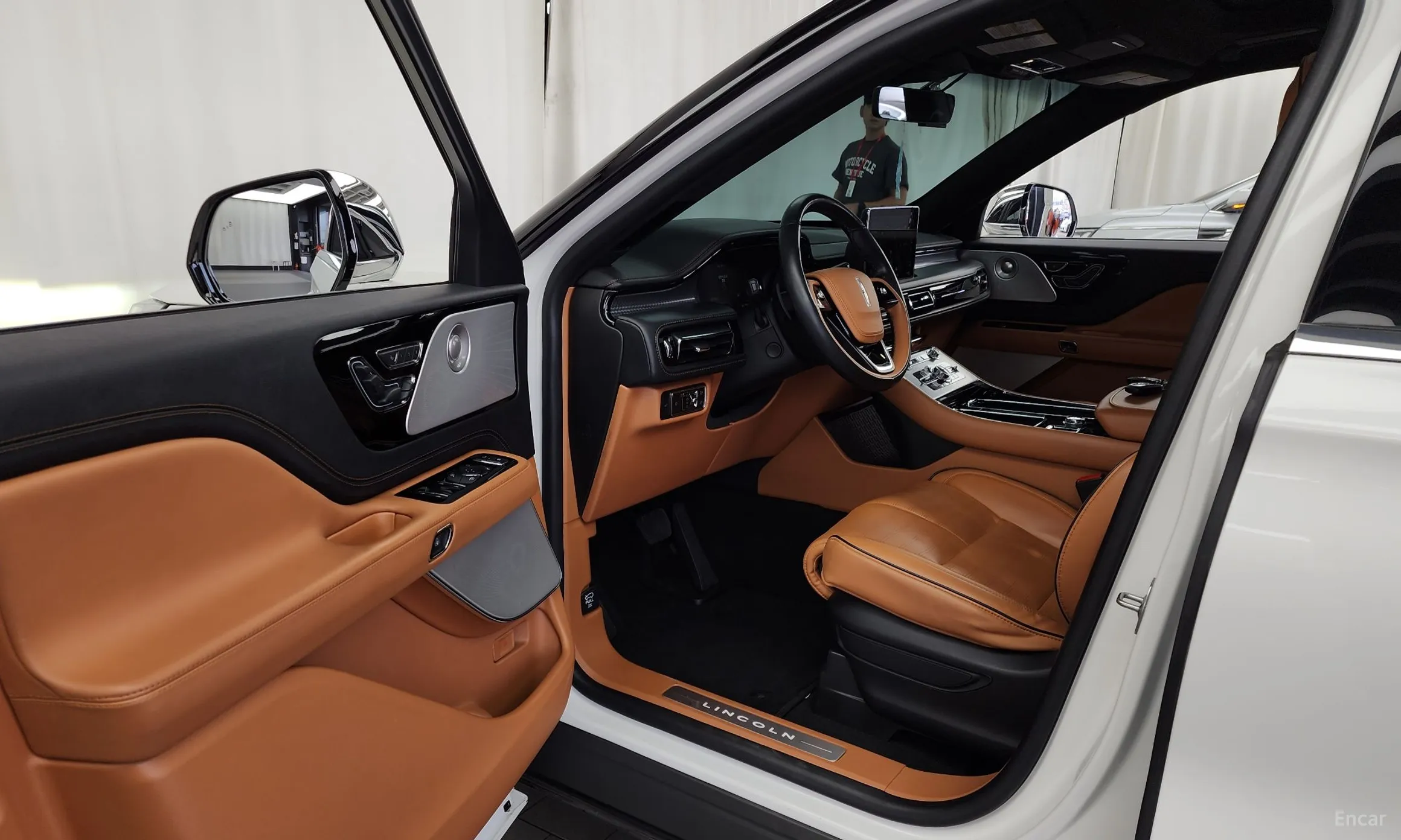 Lincoln Aviator 2nd Generation превью 10