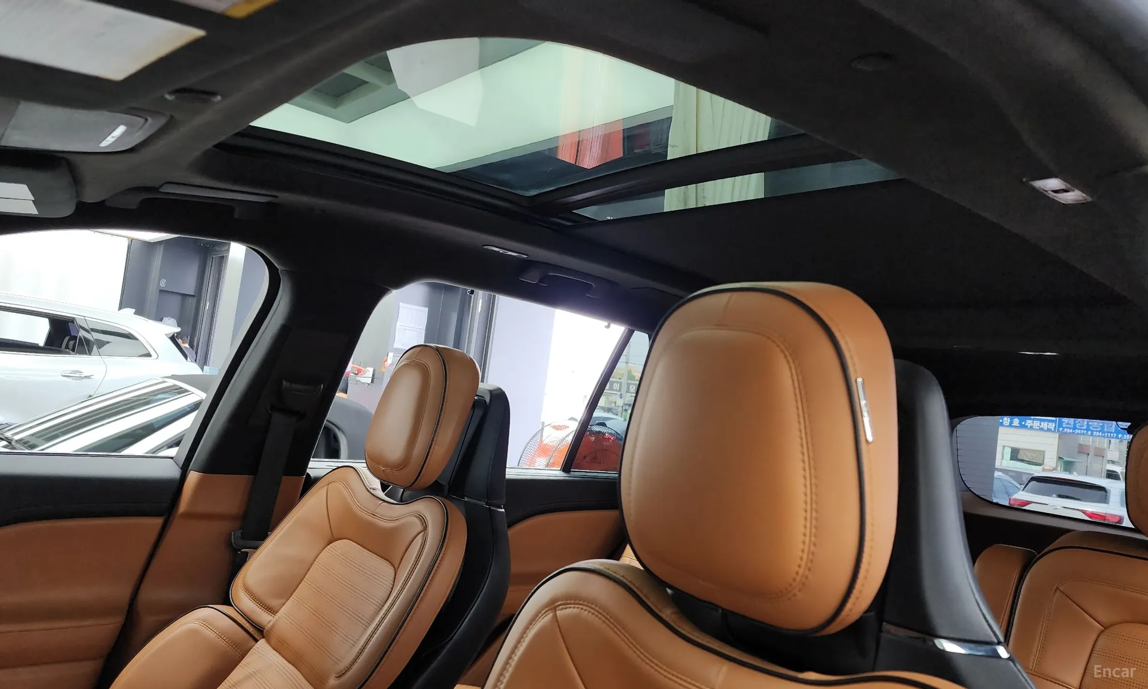 Lincoln Aviator 2nd Generation превью 18