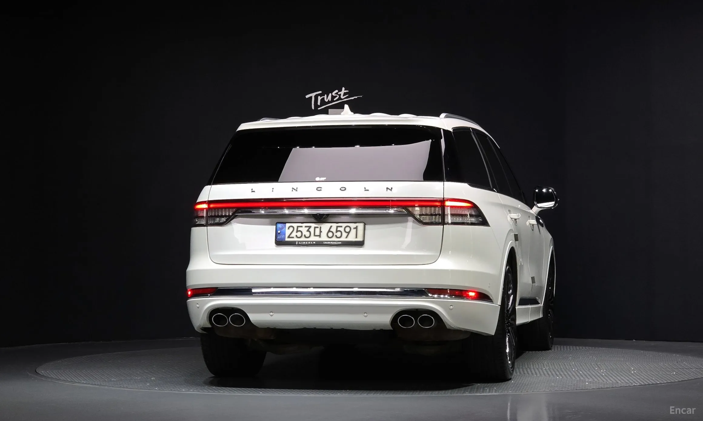 Lincoln Aviator 2nd Generation превью 4