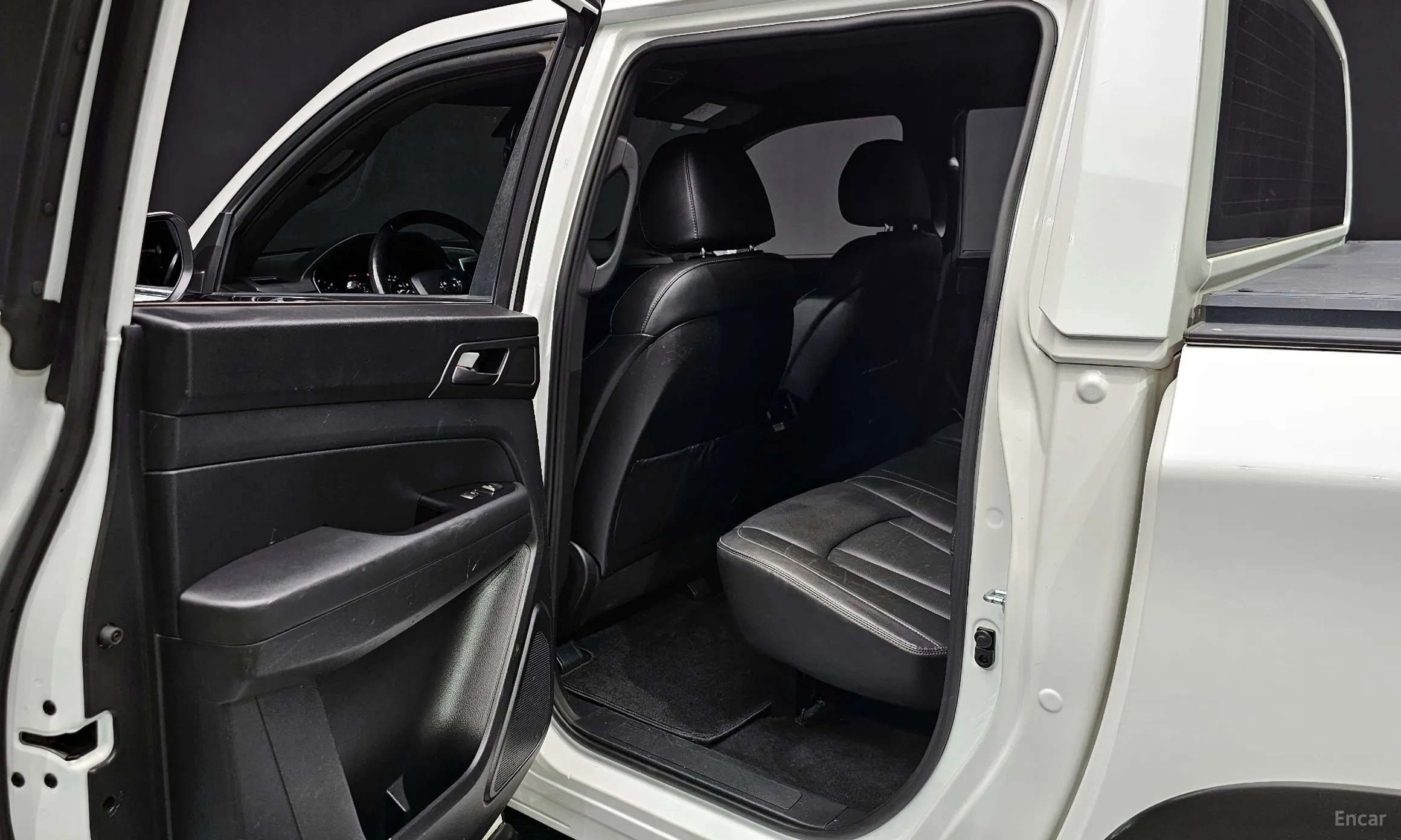 KG Mobility (SsangYong) Rexton Sports превью 12