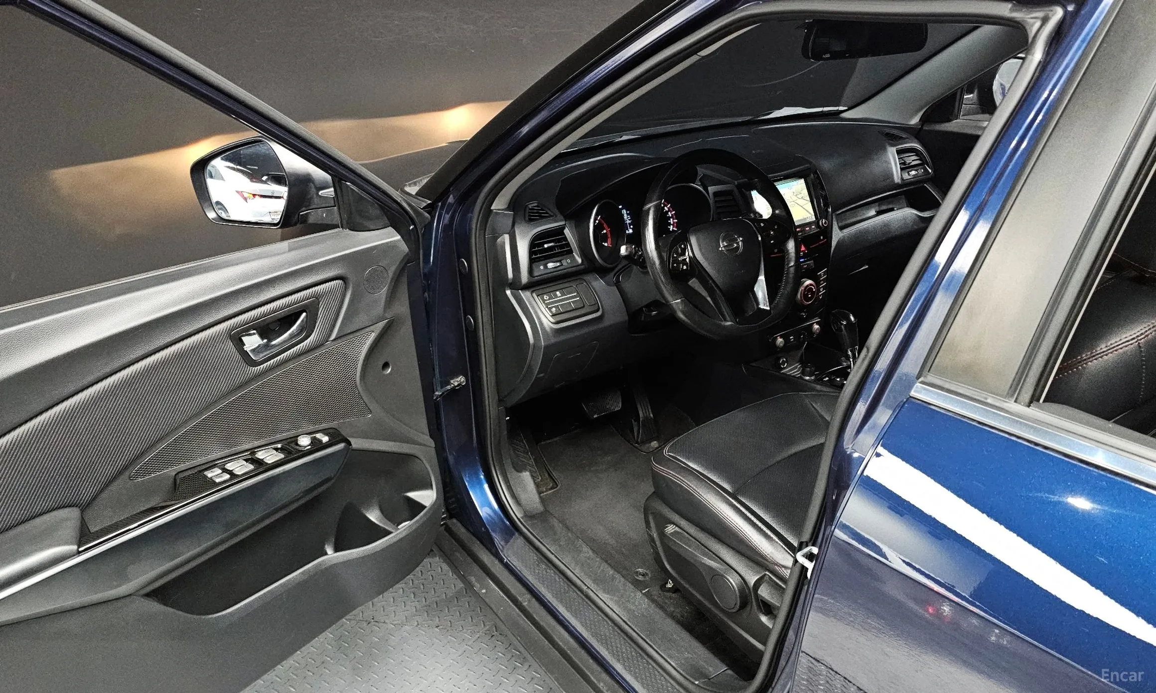 KG Mobility (SsangYong) Tivoli Air превью 11