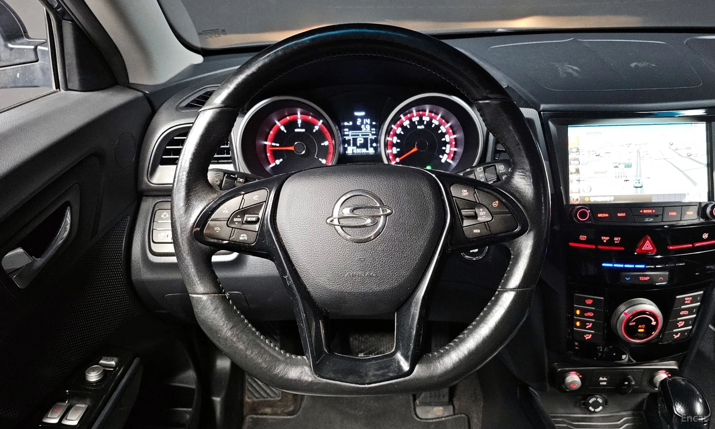 KG Mobility (SsangYong) Tivoli Air превью 13