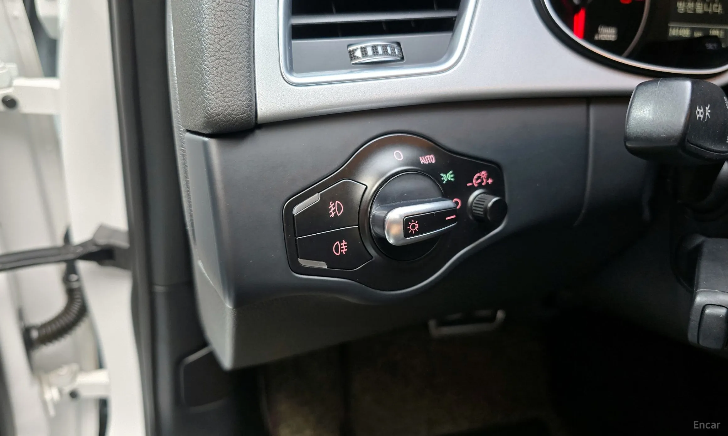 Audi New A4 превью 17