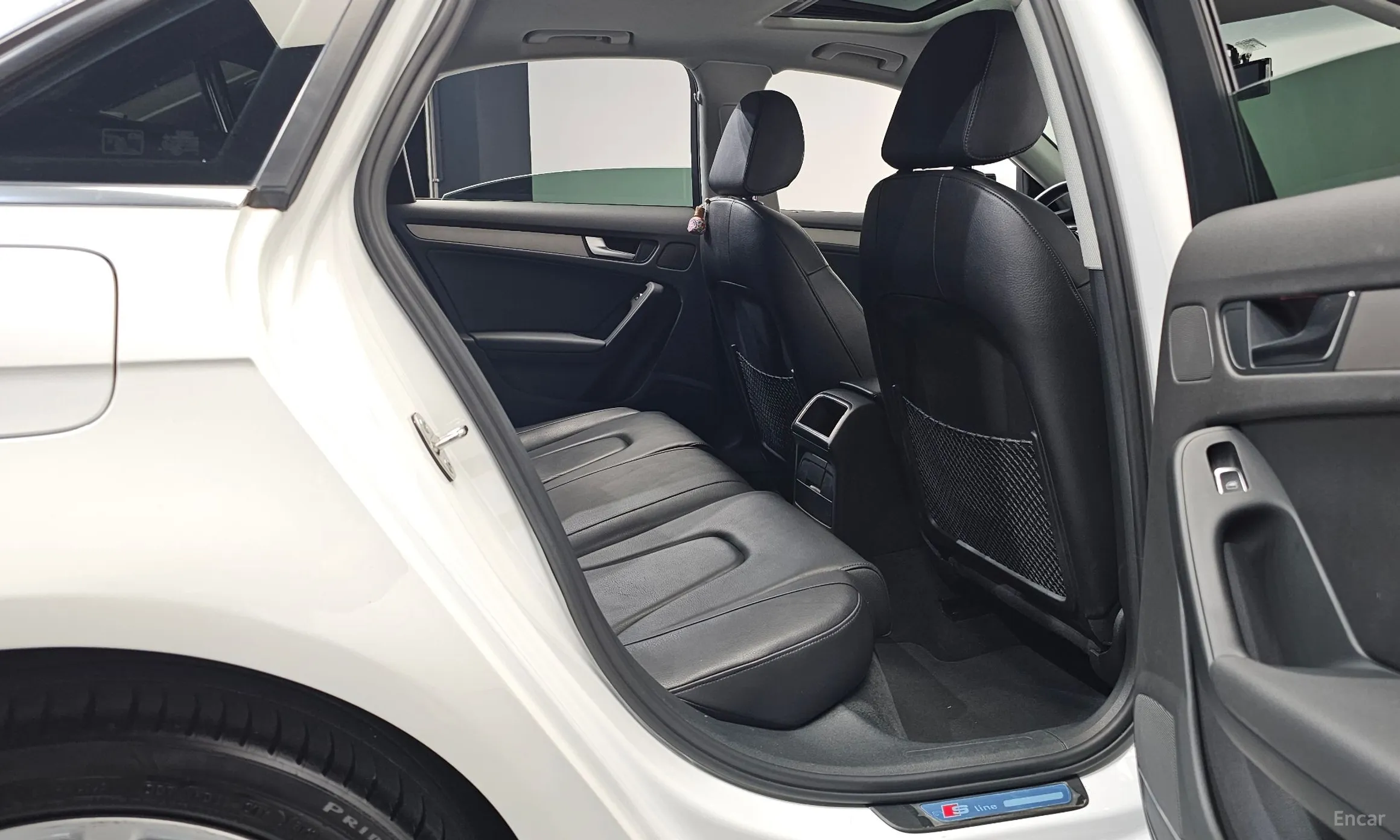 Audi New A4 превью 12
