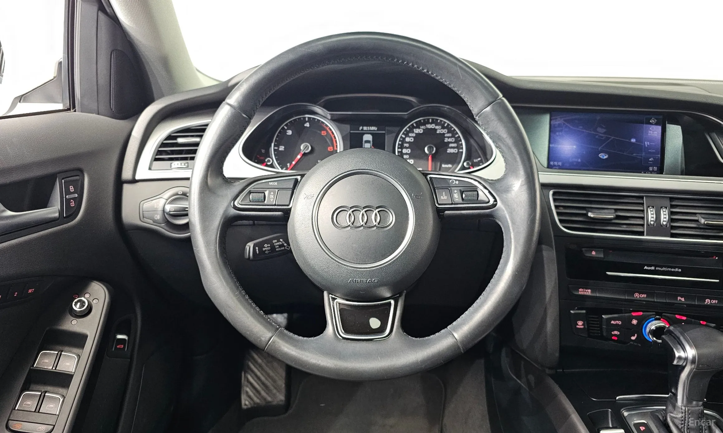Audi New A4 превью 13