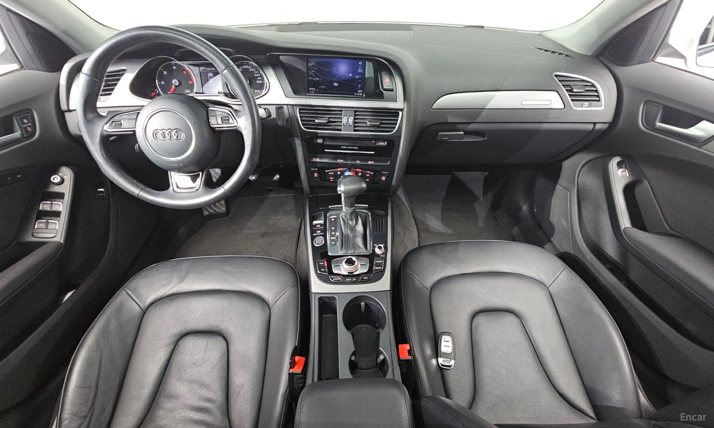 Audi New A4 превью 7