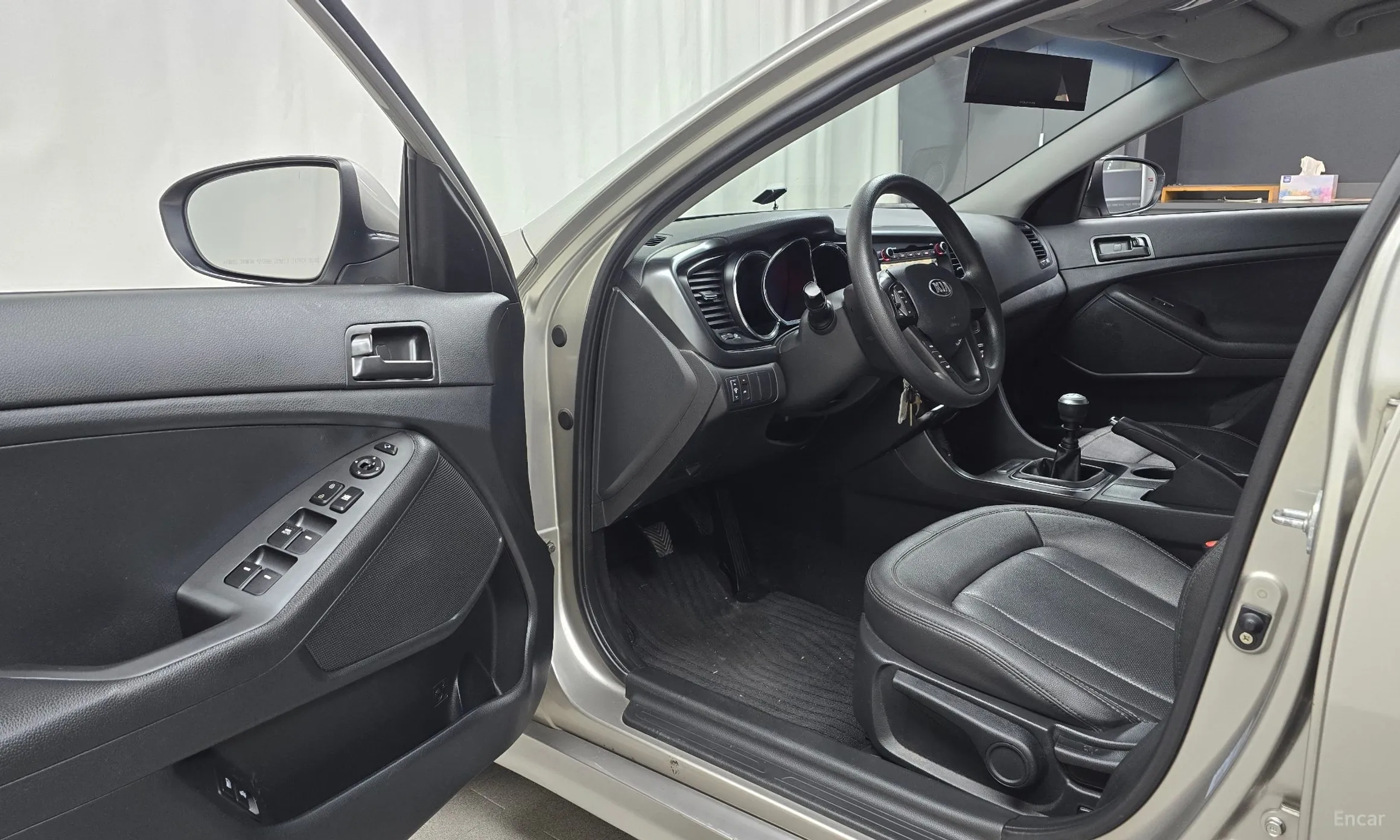 Kia K5 превью 11