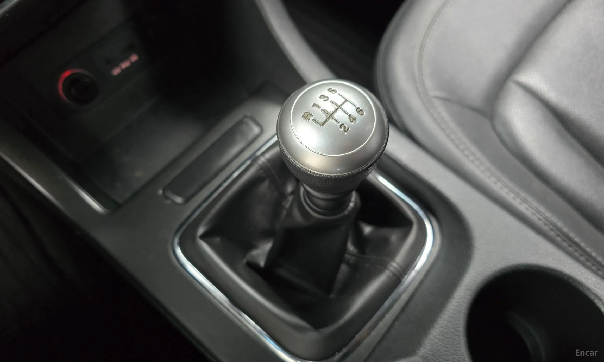 Kia K5 превью 9