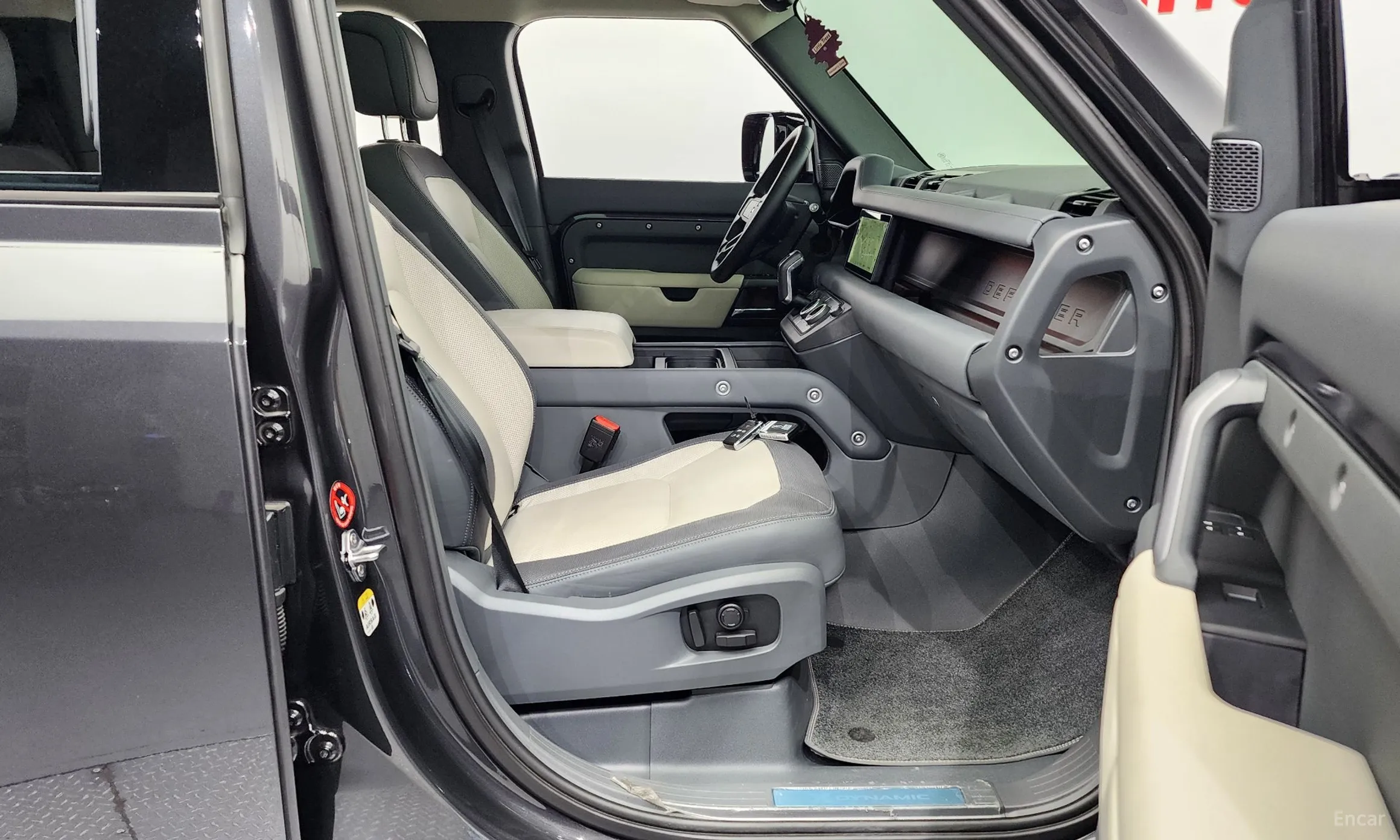 Land Rover Defender (L663) превью 11