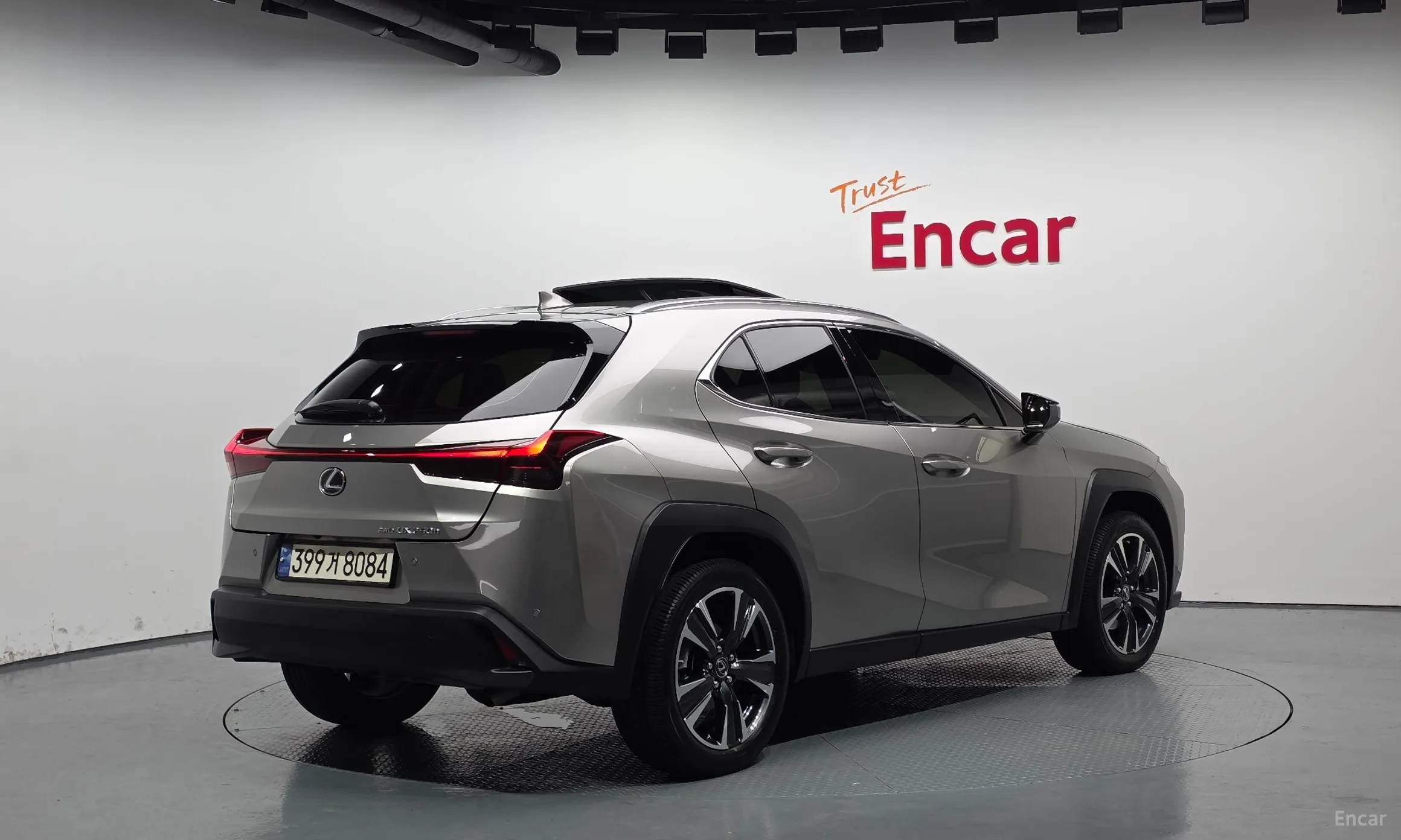 Lexus UX250h