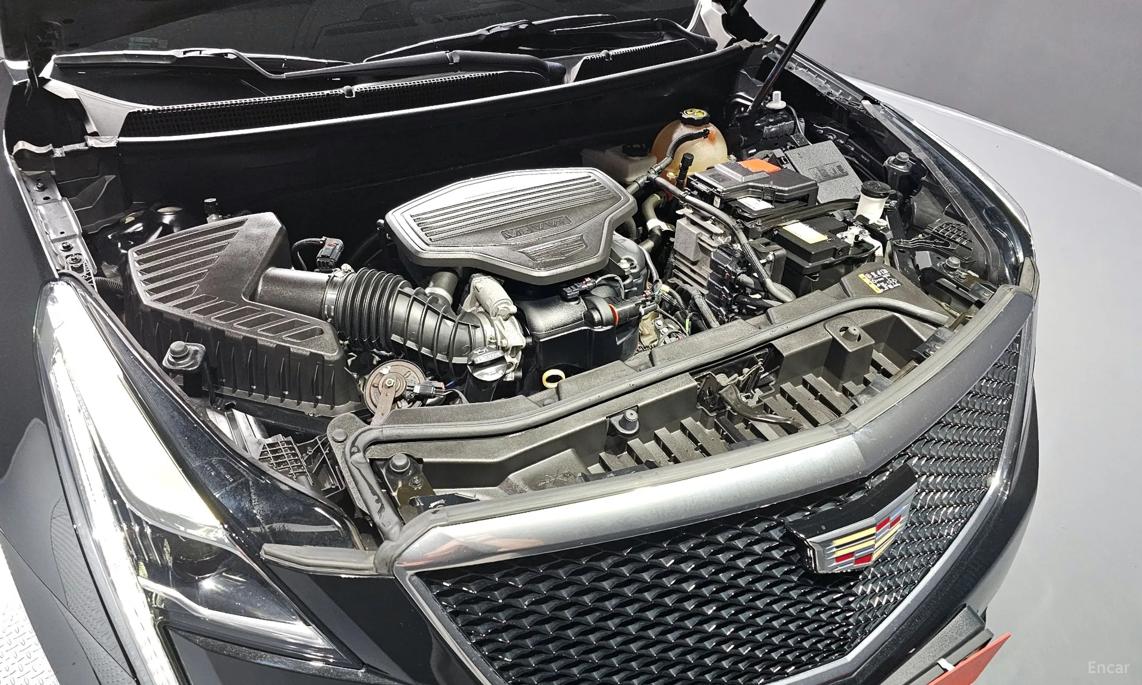 Cadillac XT5 превью 6