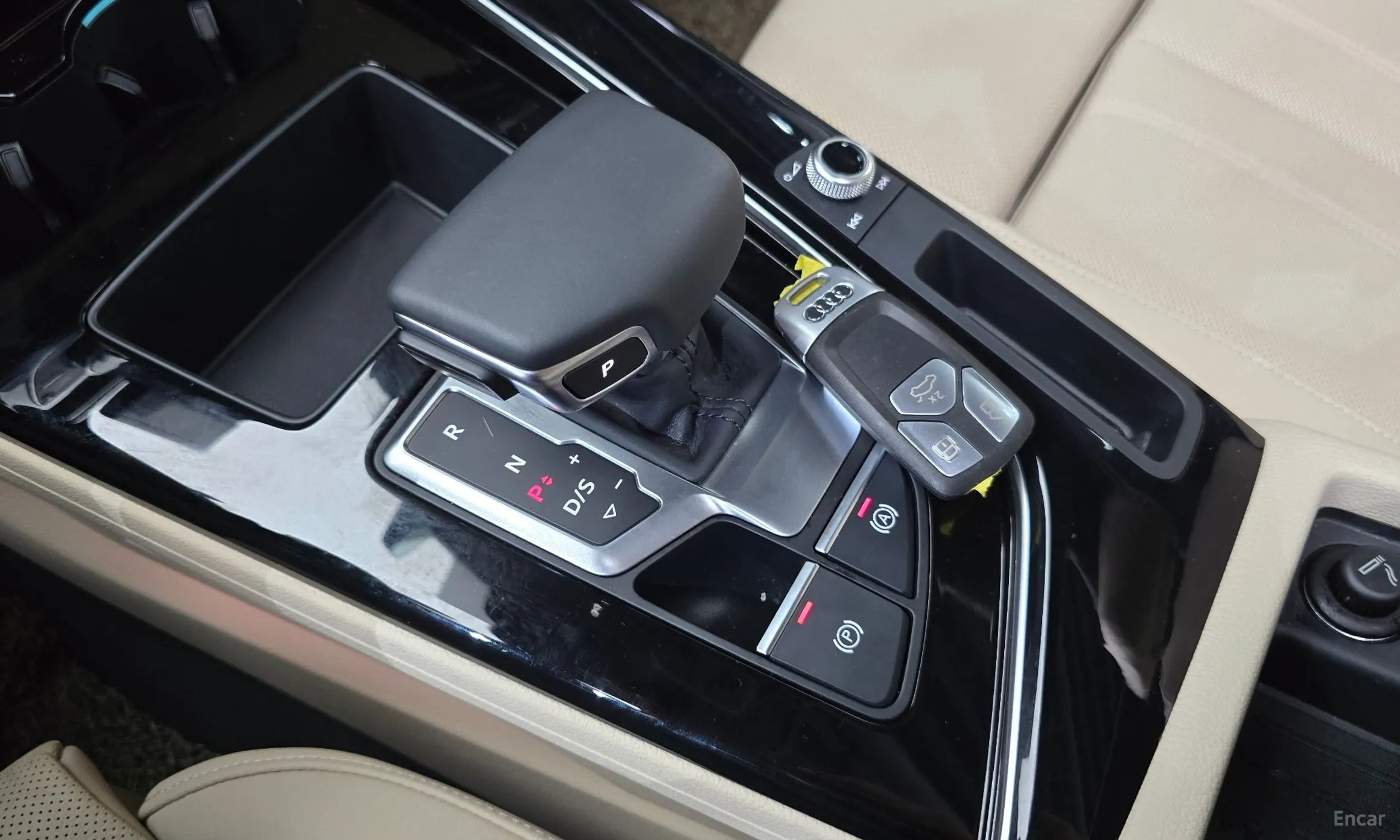 Audi A4 (B9) превью 9