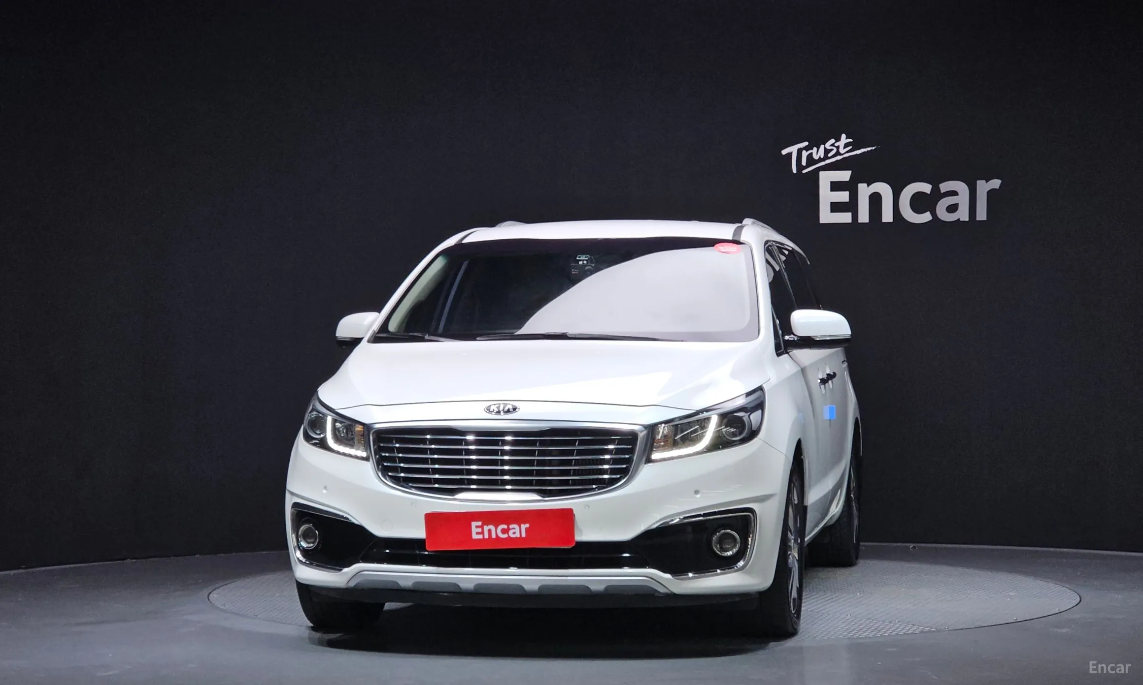 Kia Carnival превью 3