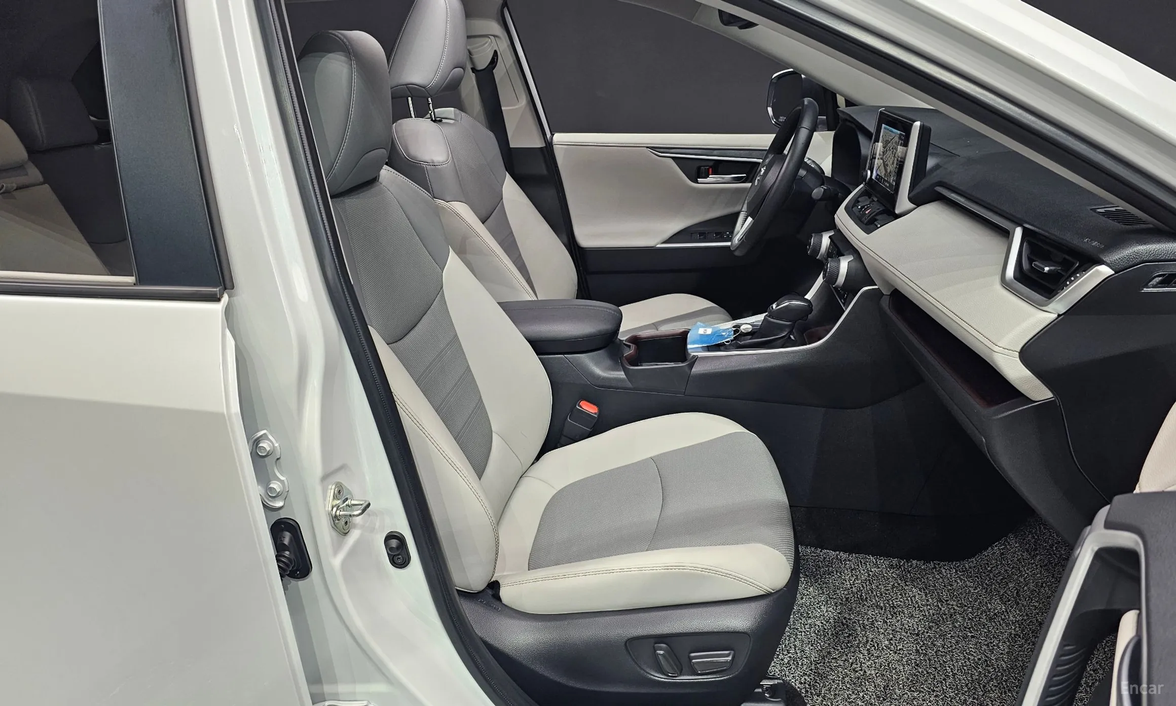 Toyota RAV4 5th Generation превью 10