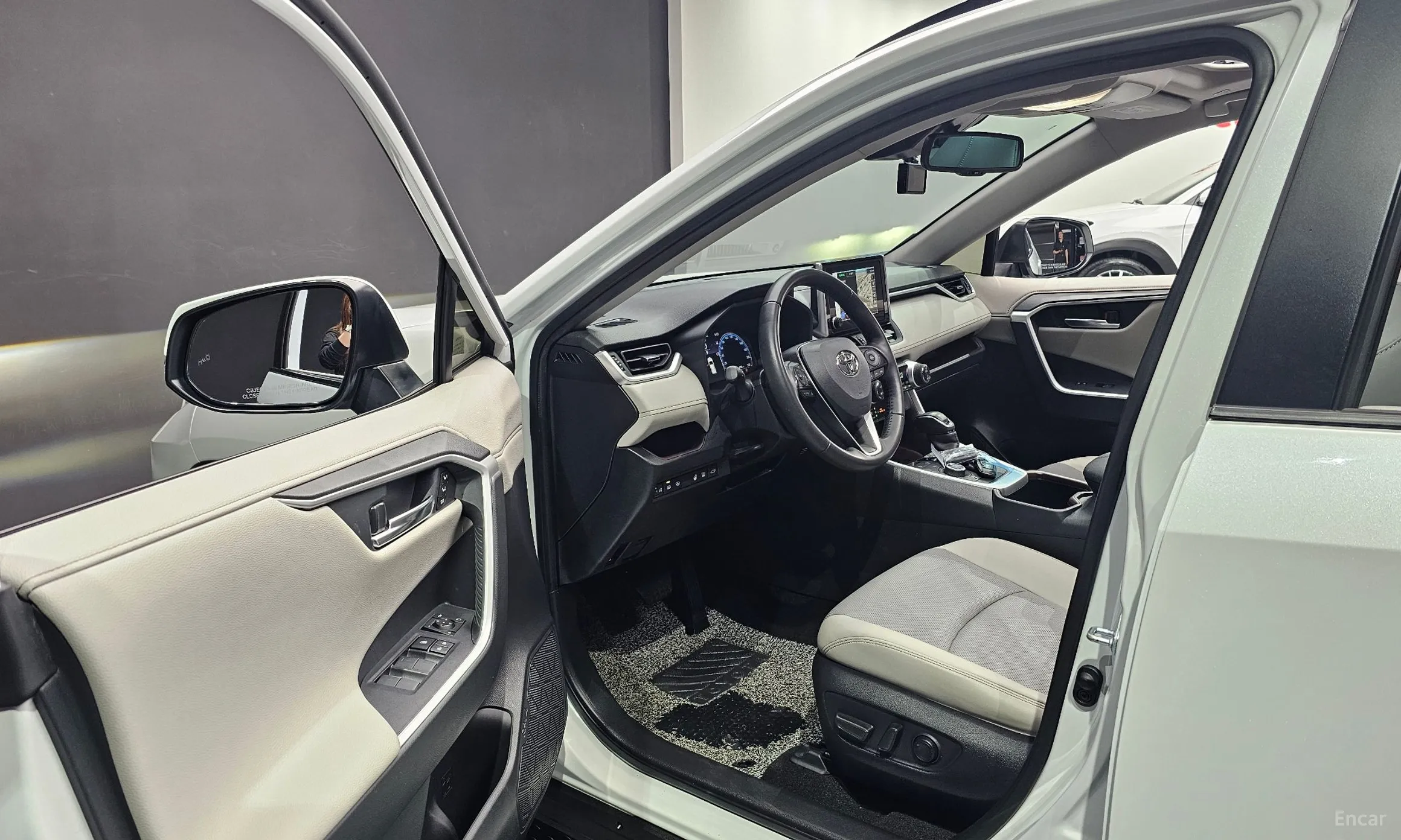 Toyota RAV4 5th Generation превью 11