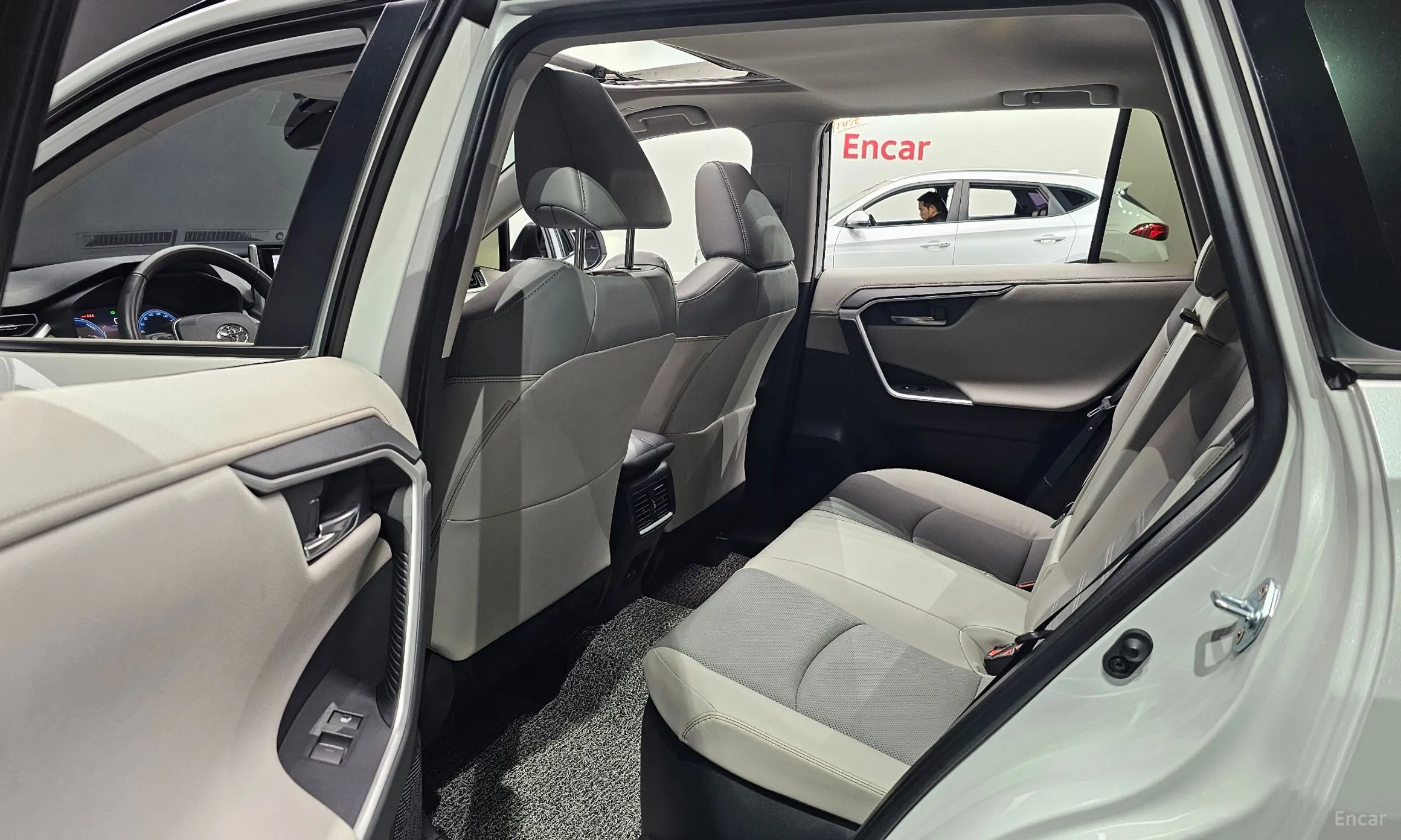 Toyota RAV4 5th Generation превью 12