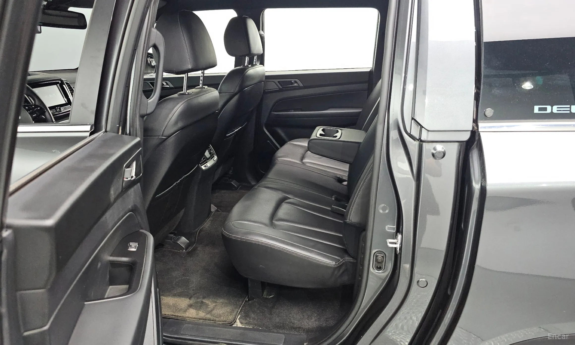 KG Mobility (SsangYong) Rexton Sports превью 11
