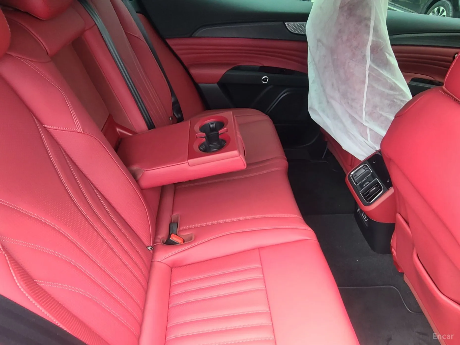 Maserati Grekale превью 10