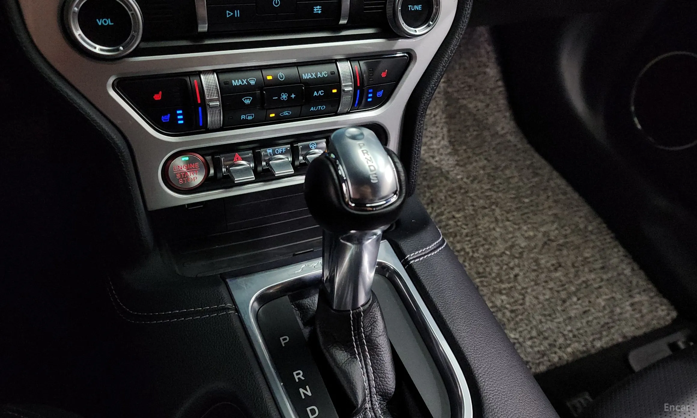 Ford Mustang превью 9