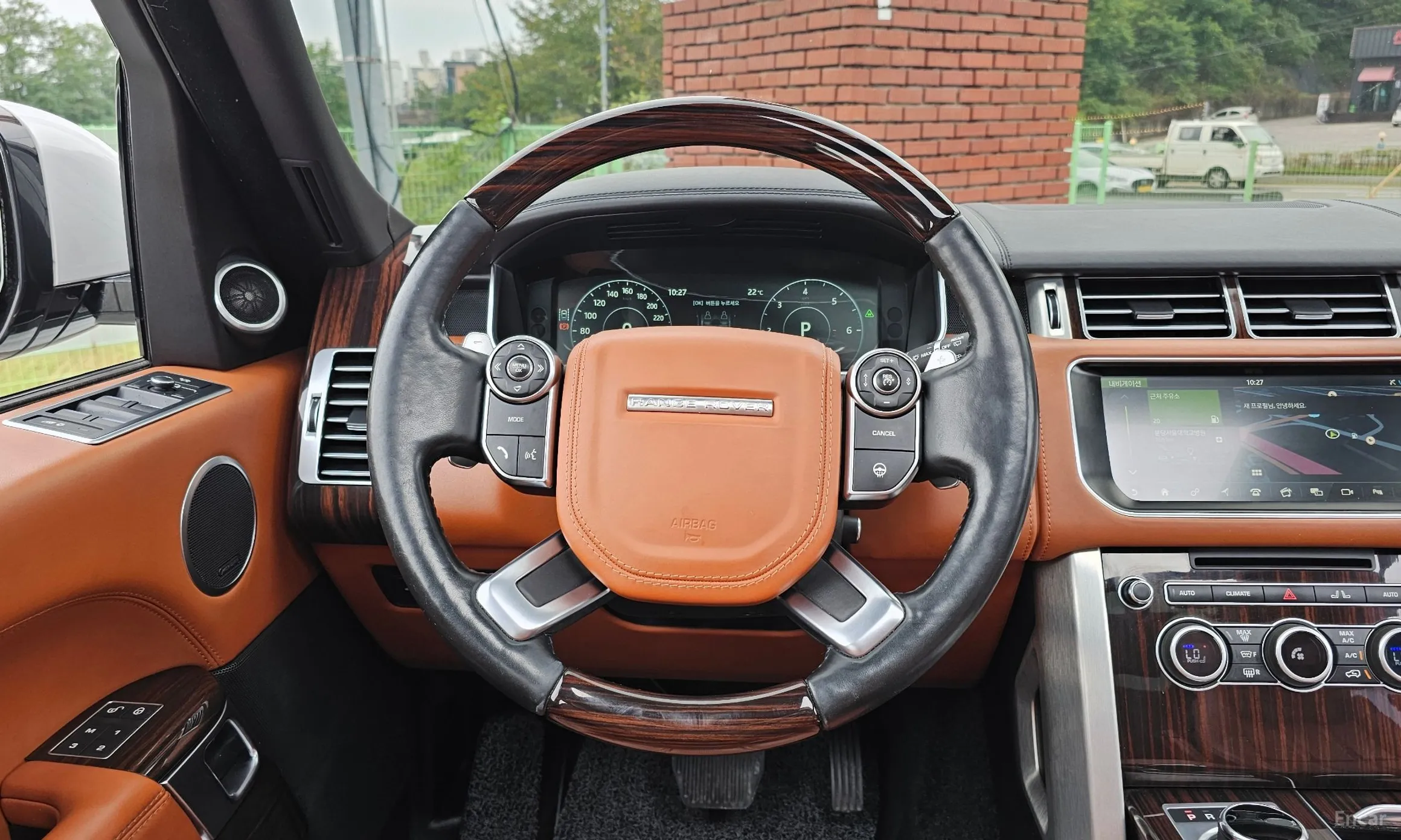 Land Rover Range Rover 4th Generation превью 12