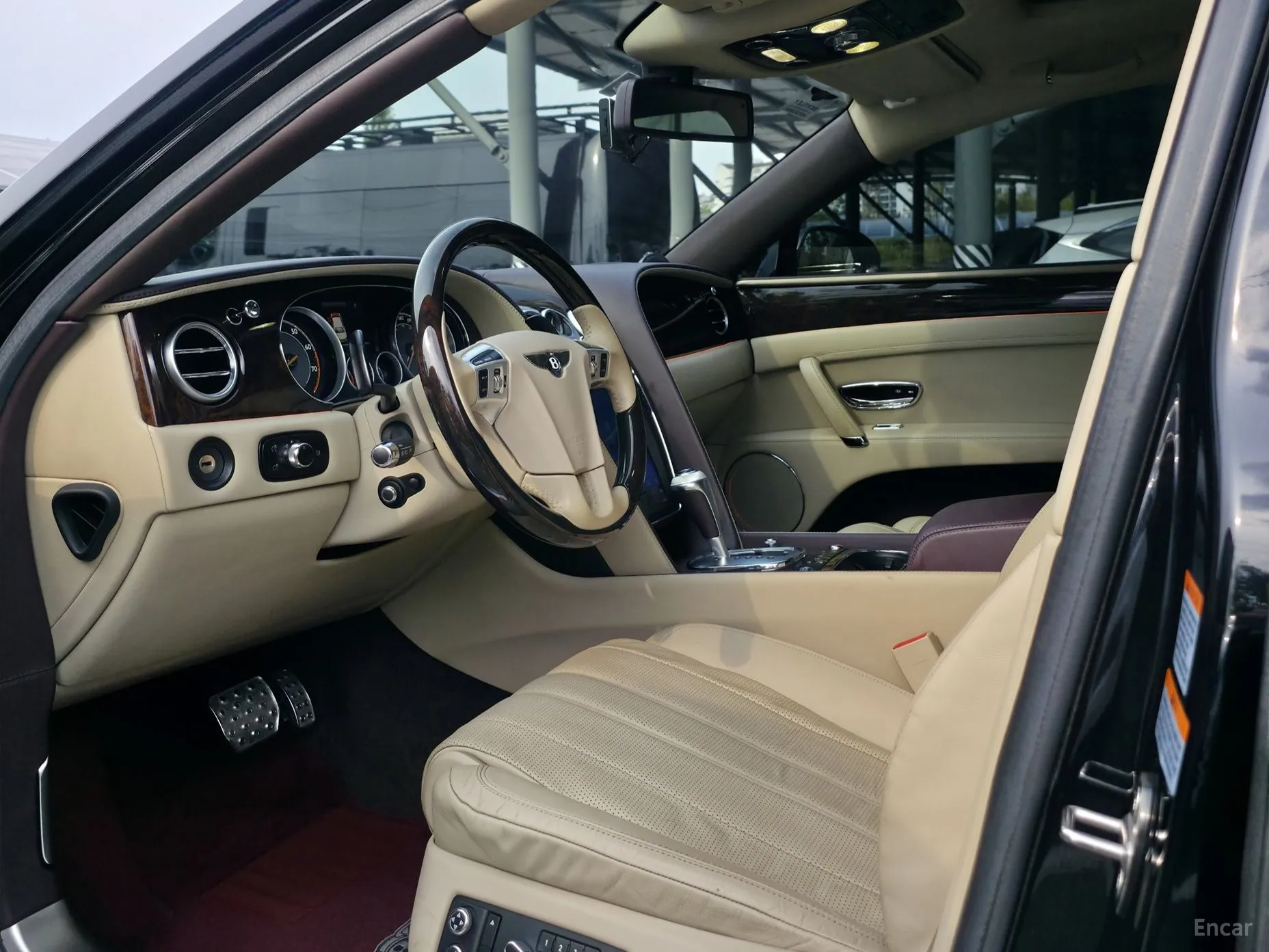 Bentley Flying Spur 2nd Generation превью 8