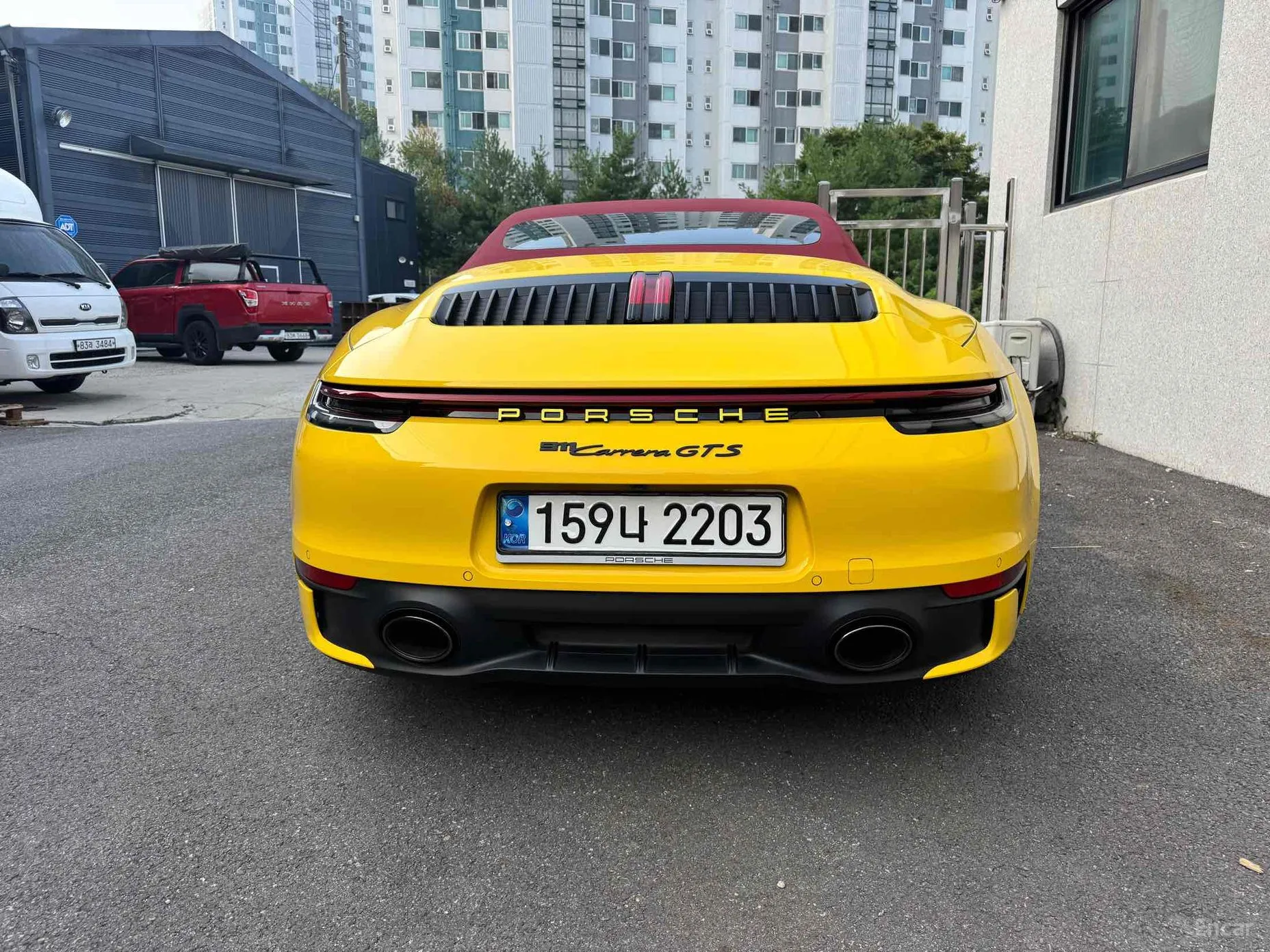 Porsche 911 (992) превью 6