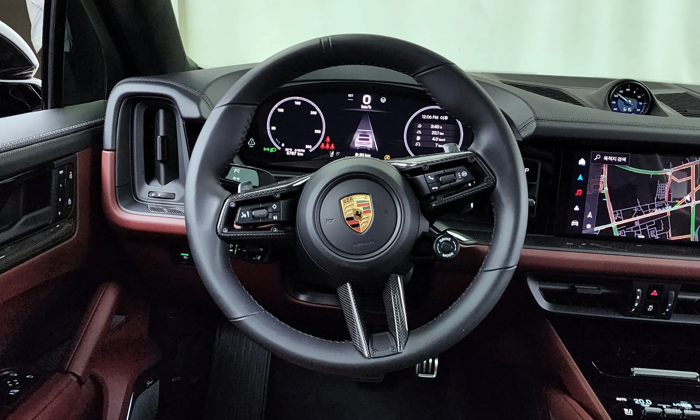 Porsche Cayenne (PO536) превью 13